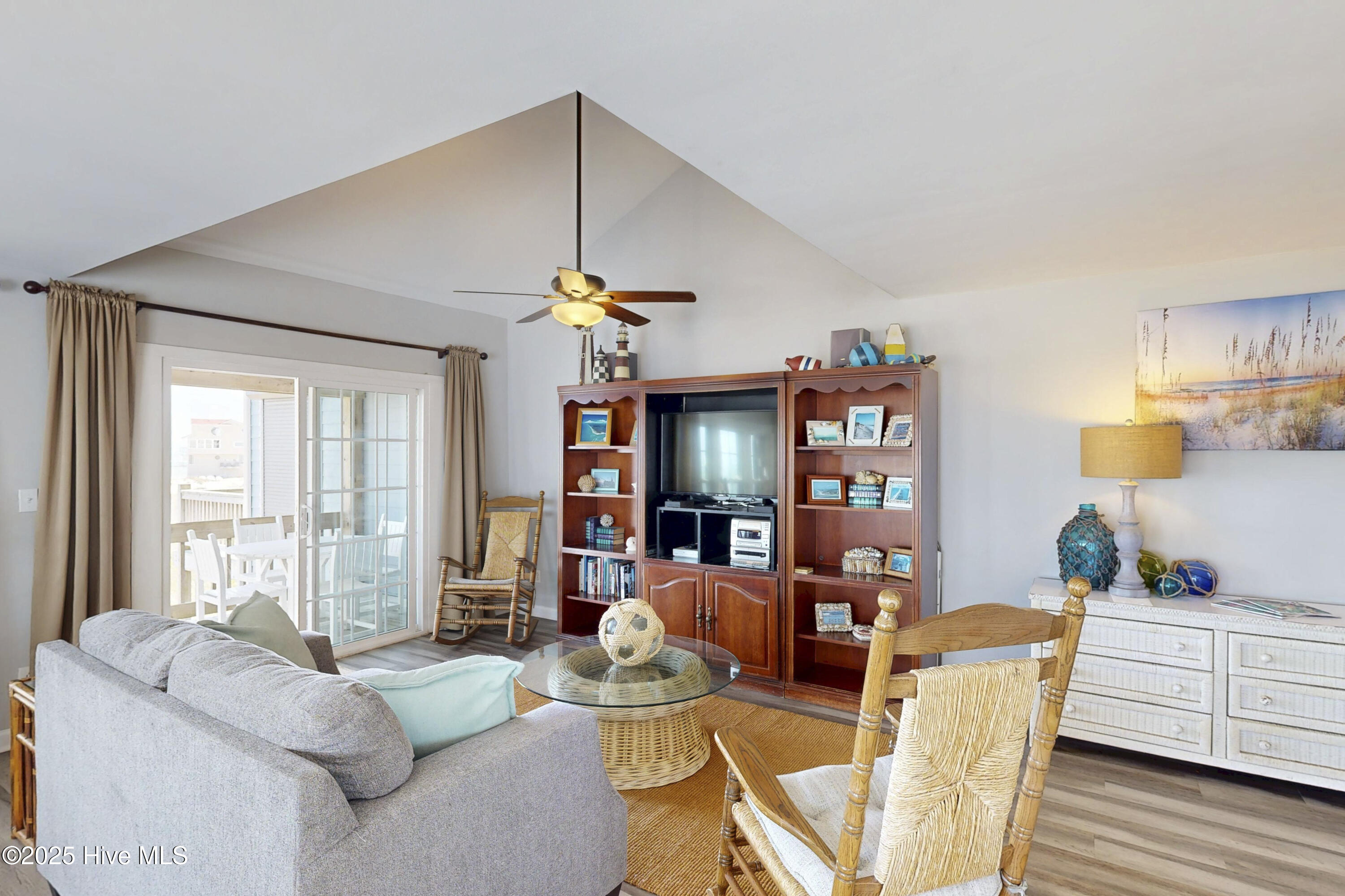 3938 River Road, North Topsail Beach, NC 28460 – photo 10: 3938 River Road - Interior - Edited_43