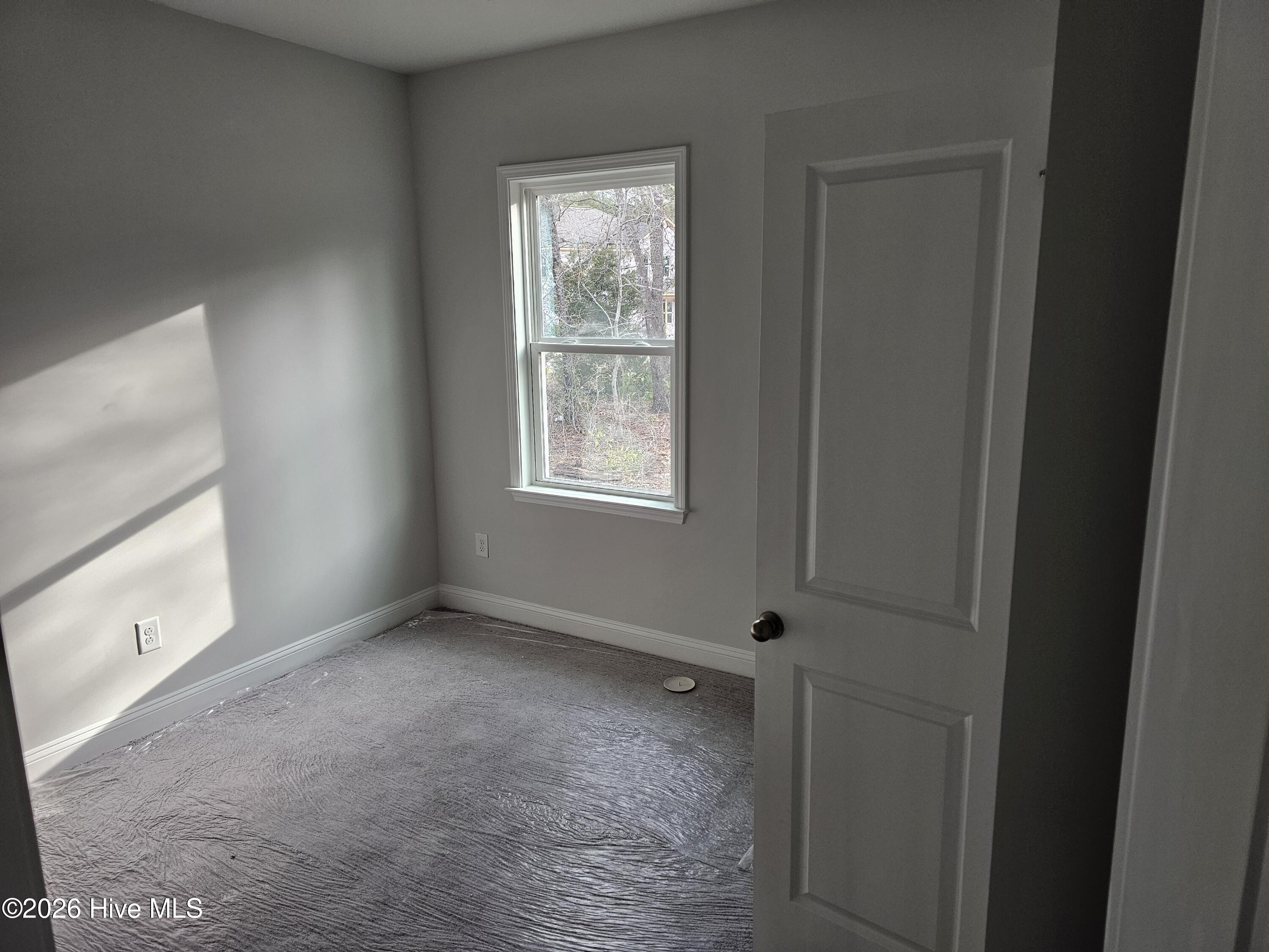 100540588 | Photo 13