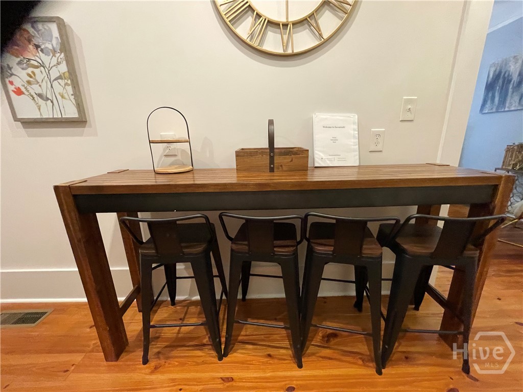 210 E State Street, Savannah, GA, 31401