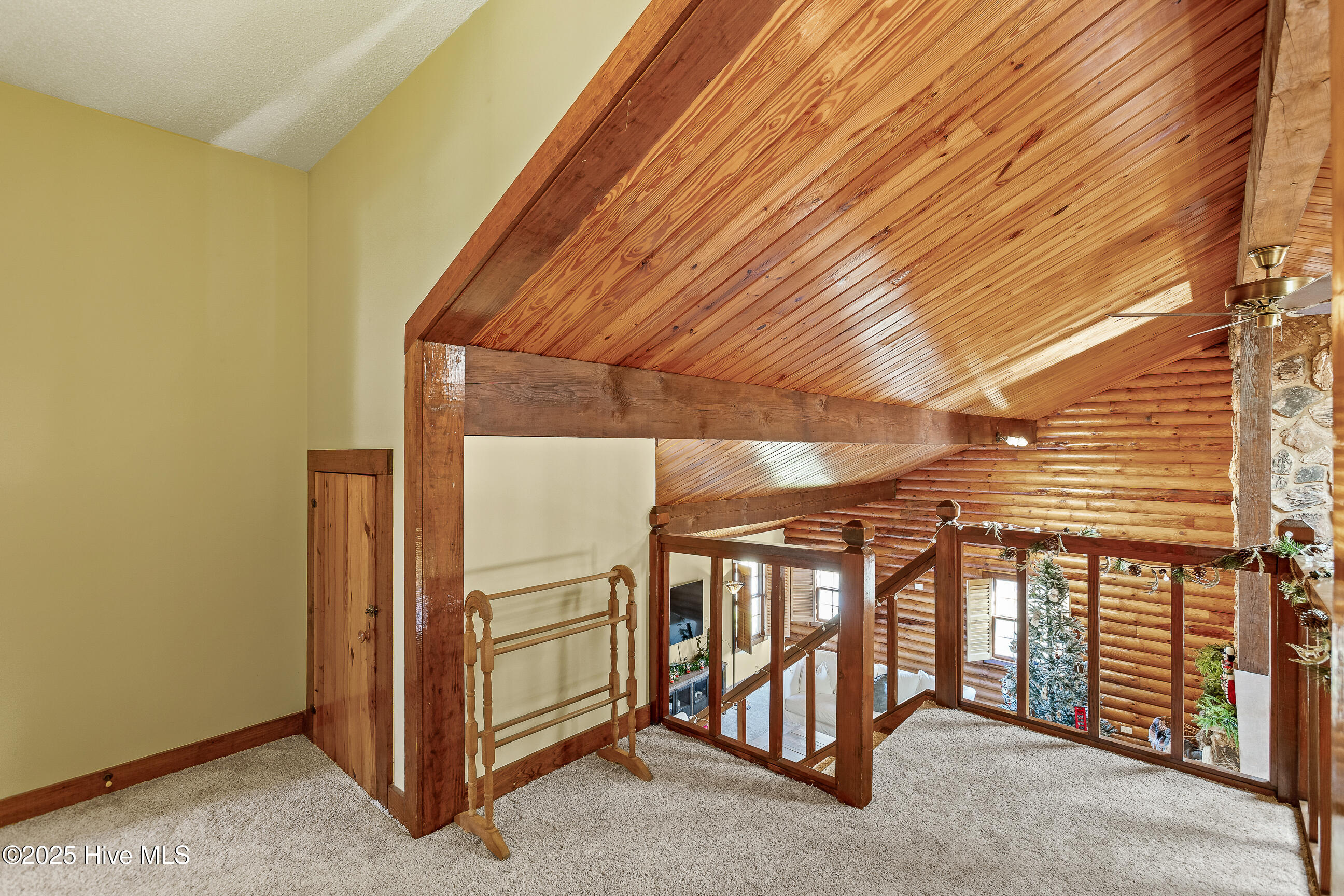 100544846 | Photo 31