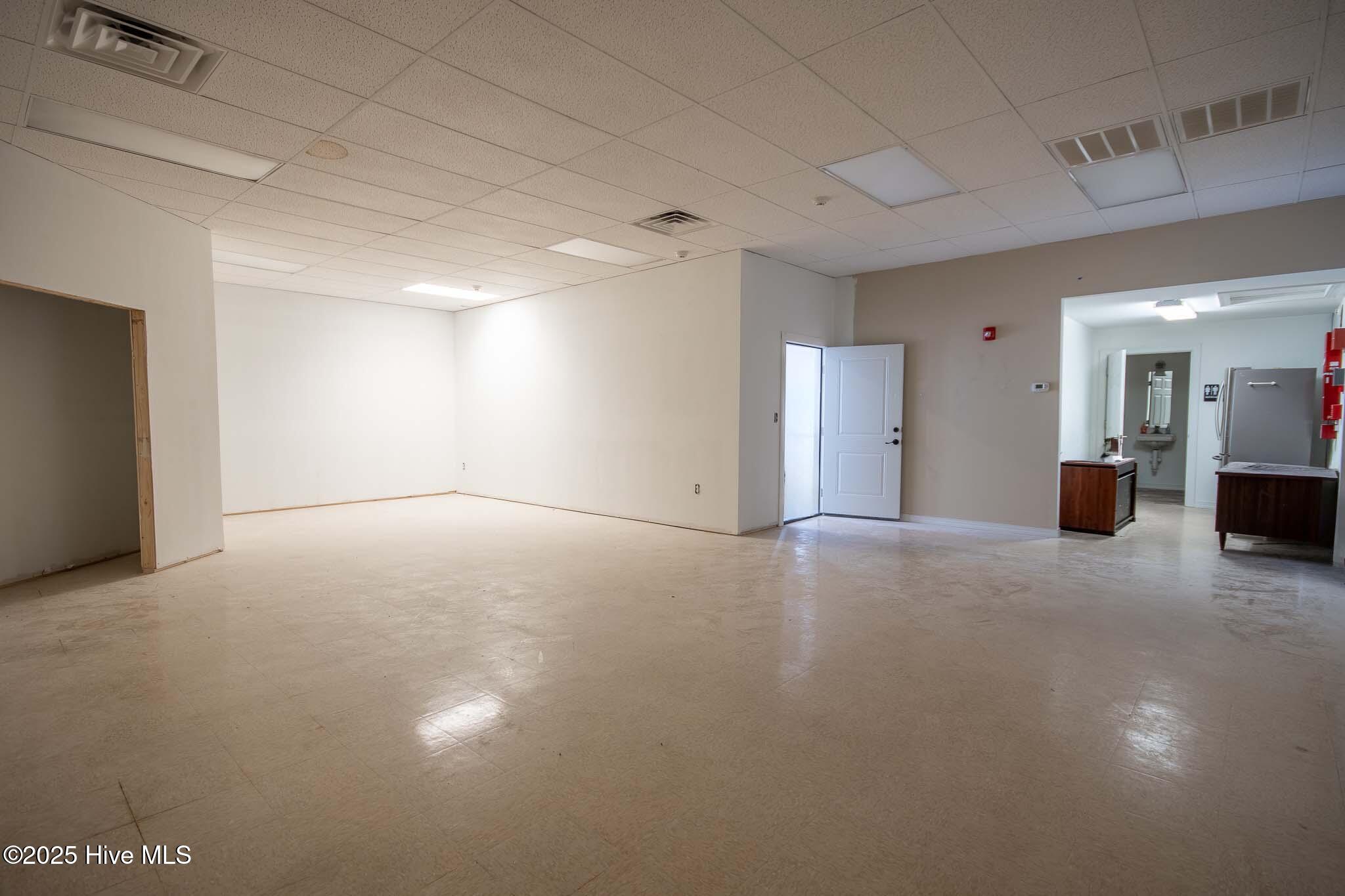 100506514 | Photo 14