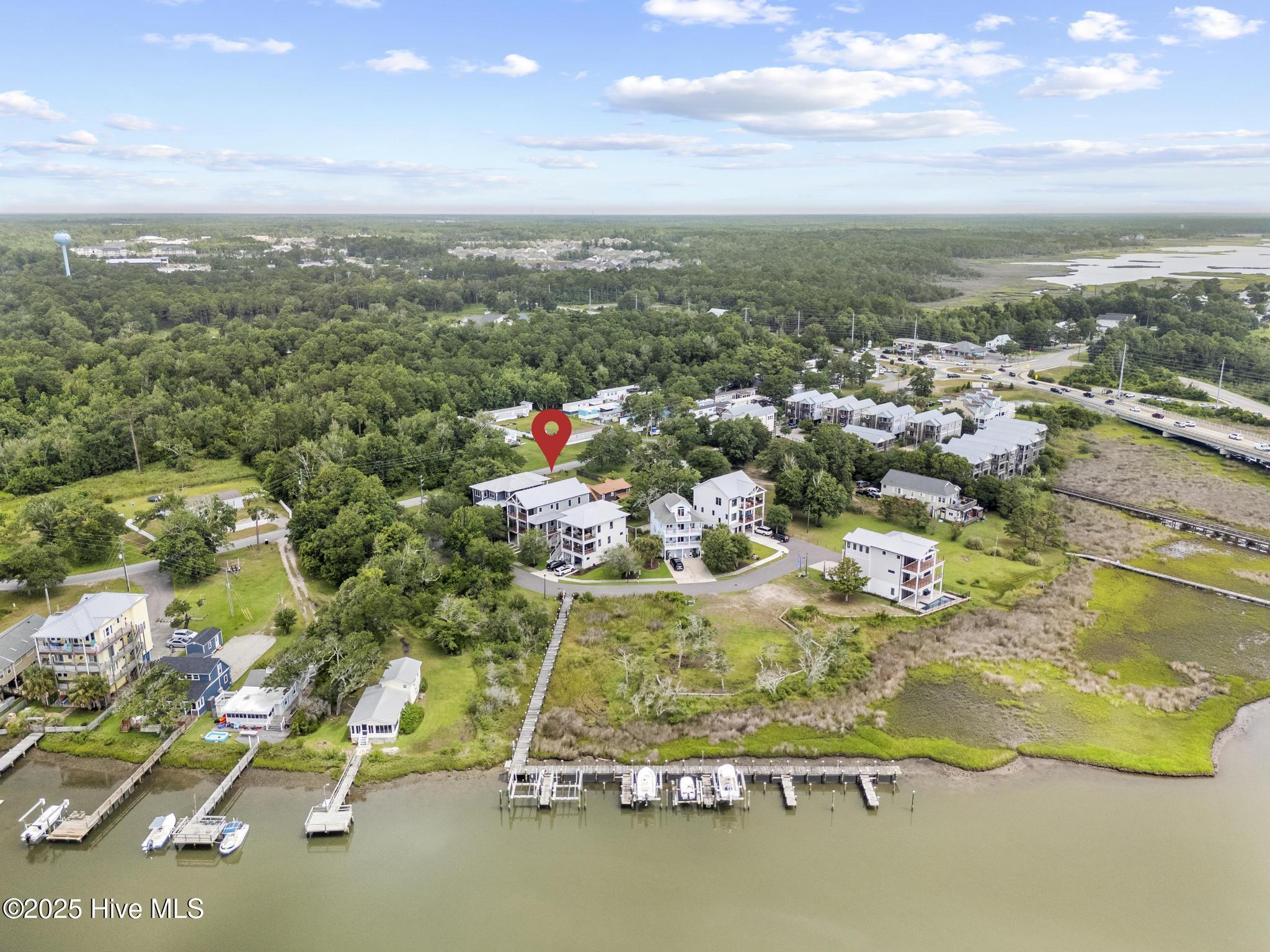 100517946 | Photo 65