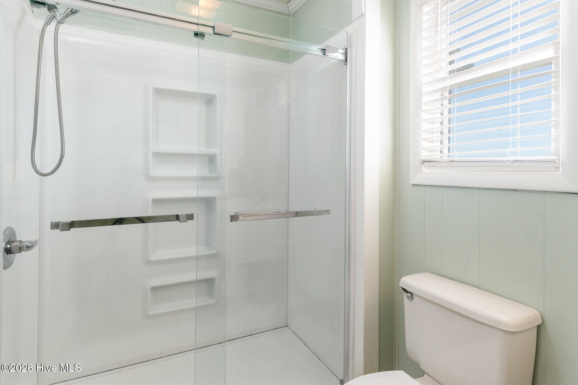 100560941 | Photo 19