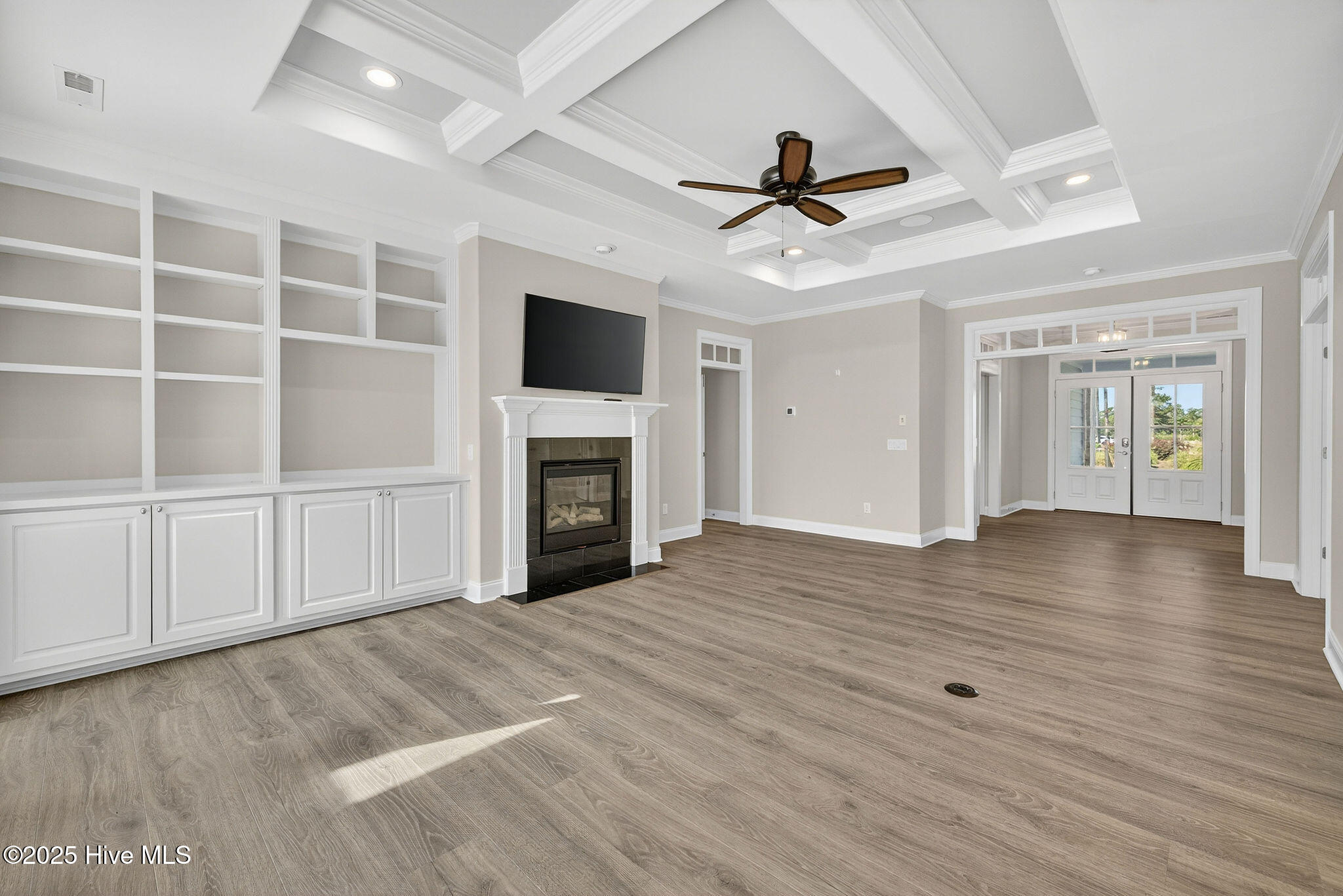 100529139 | Photo 22