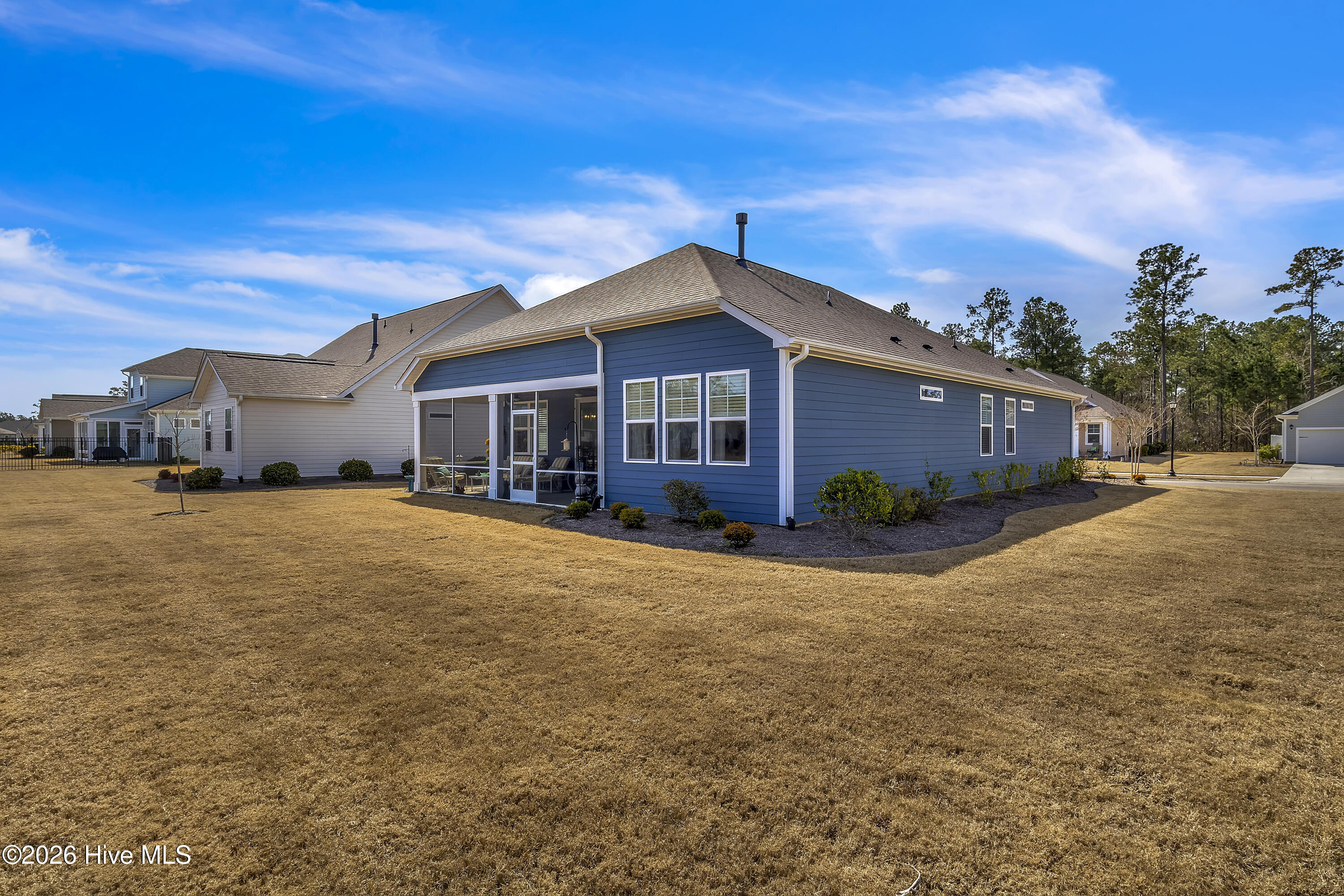 100557593 | Photo 44