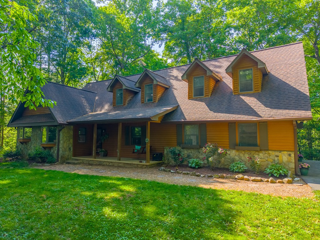 Homes for sale in Robbinsville, NC | 171 High Splendor Rd, Robbinsville, NC 28771 | MLS# 98544674