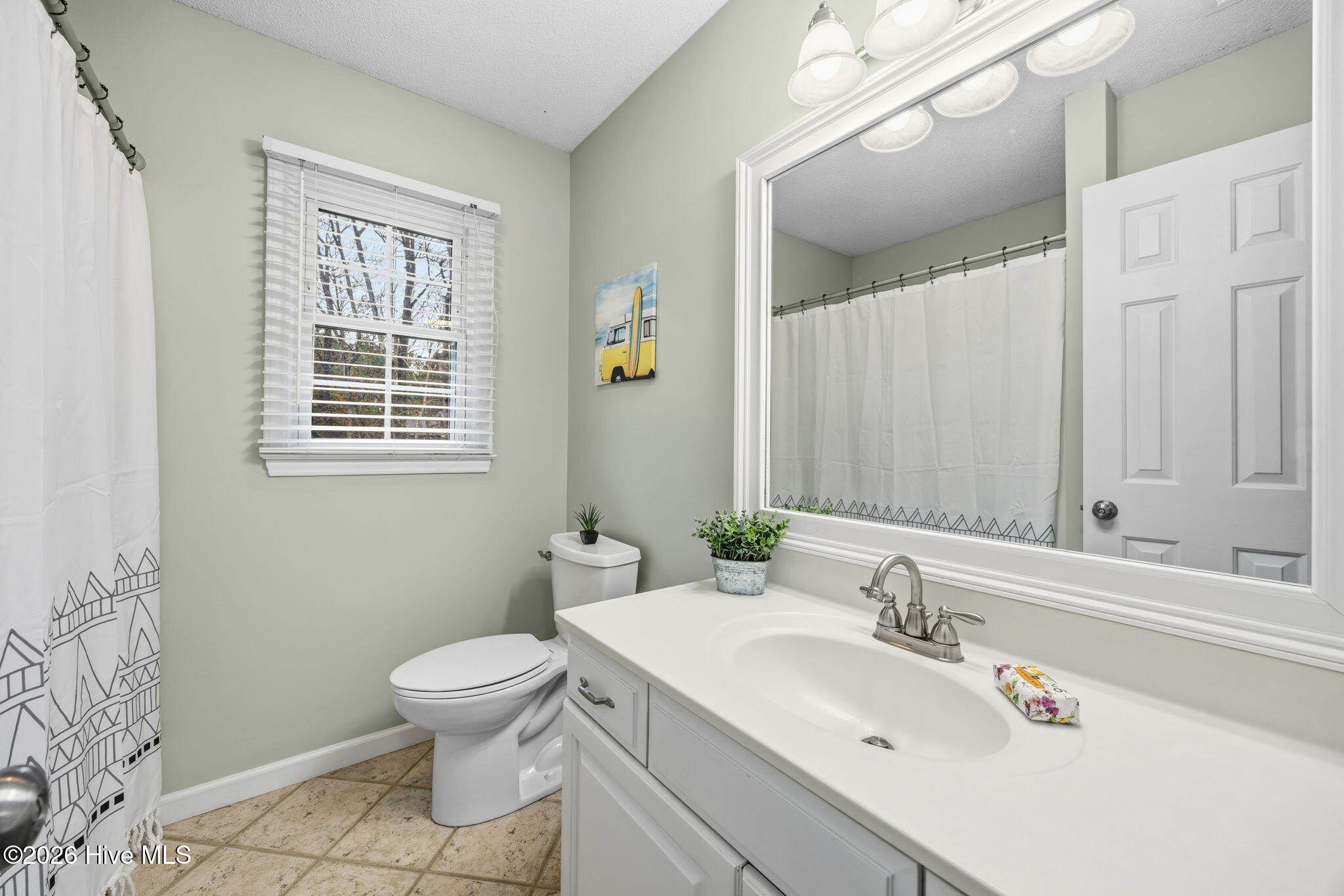 100534535 | Photo 32