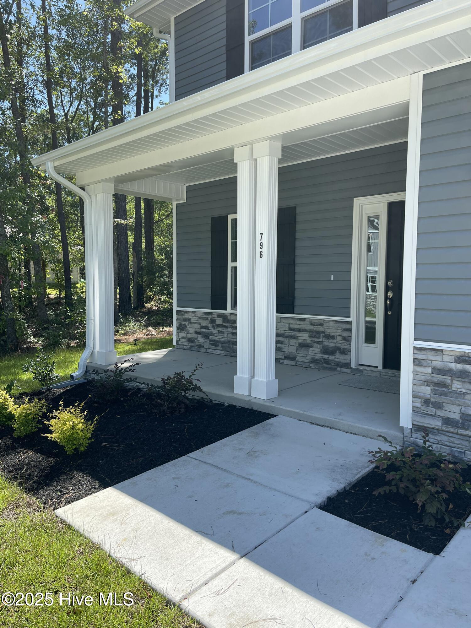 100425636 | Photo 10