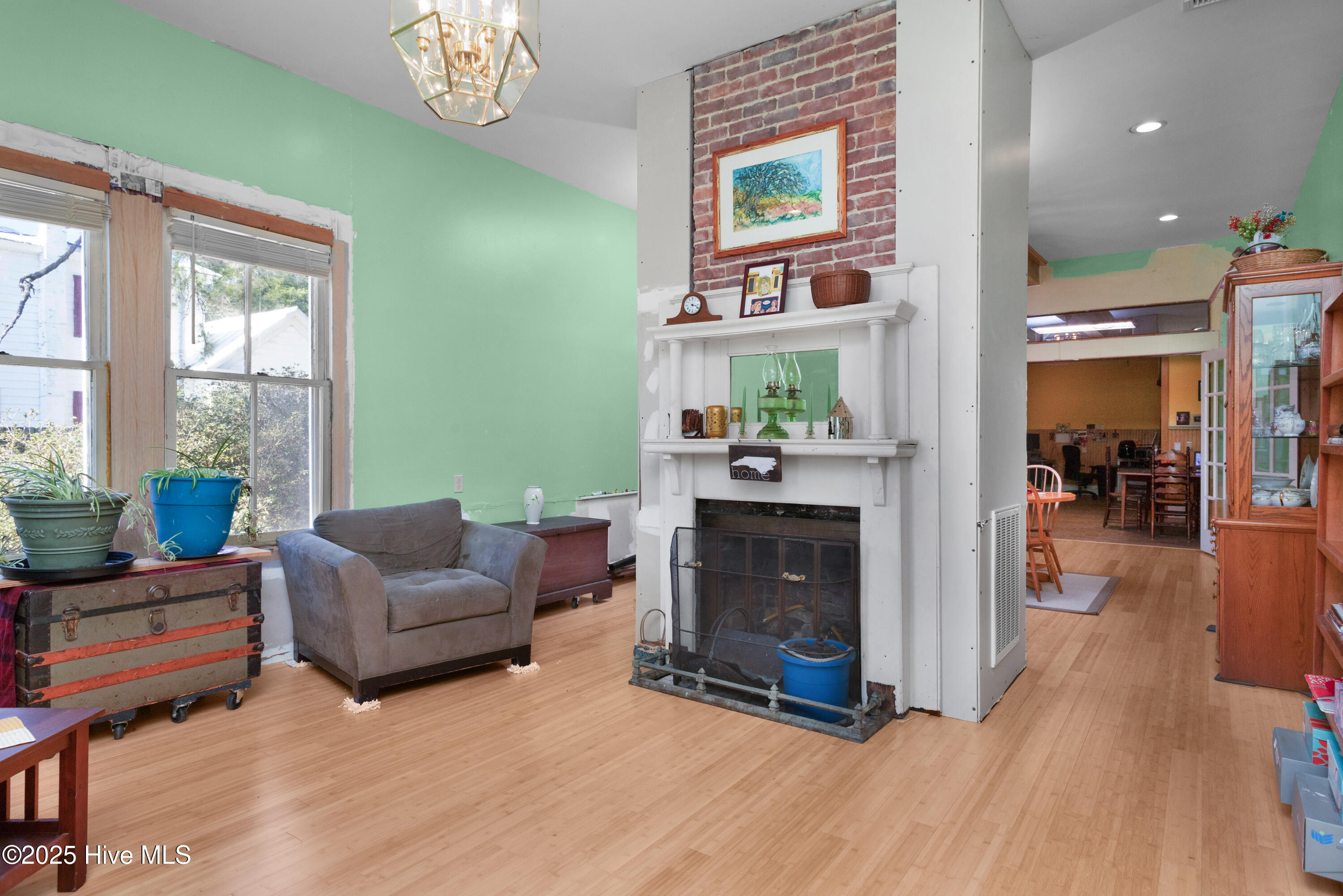 329 W Jones Street, Trenton, NC 28585