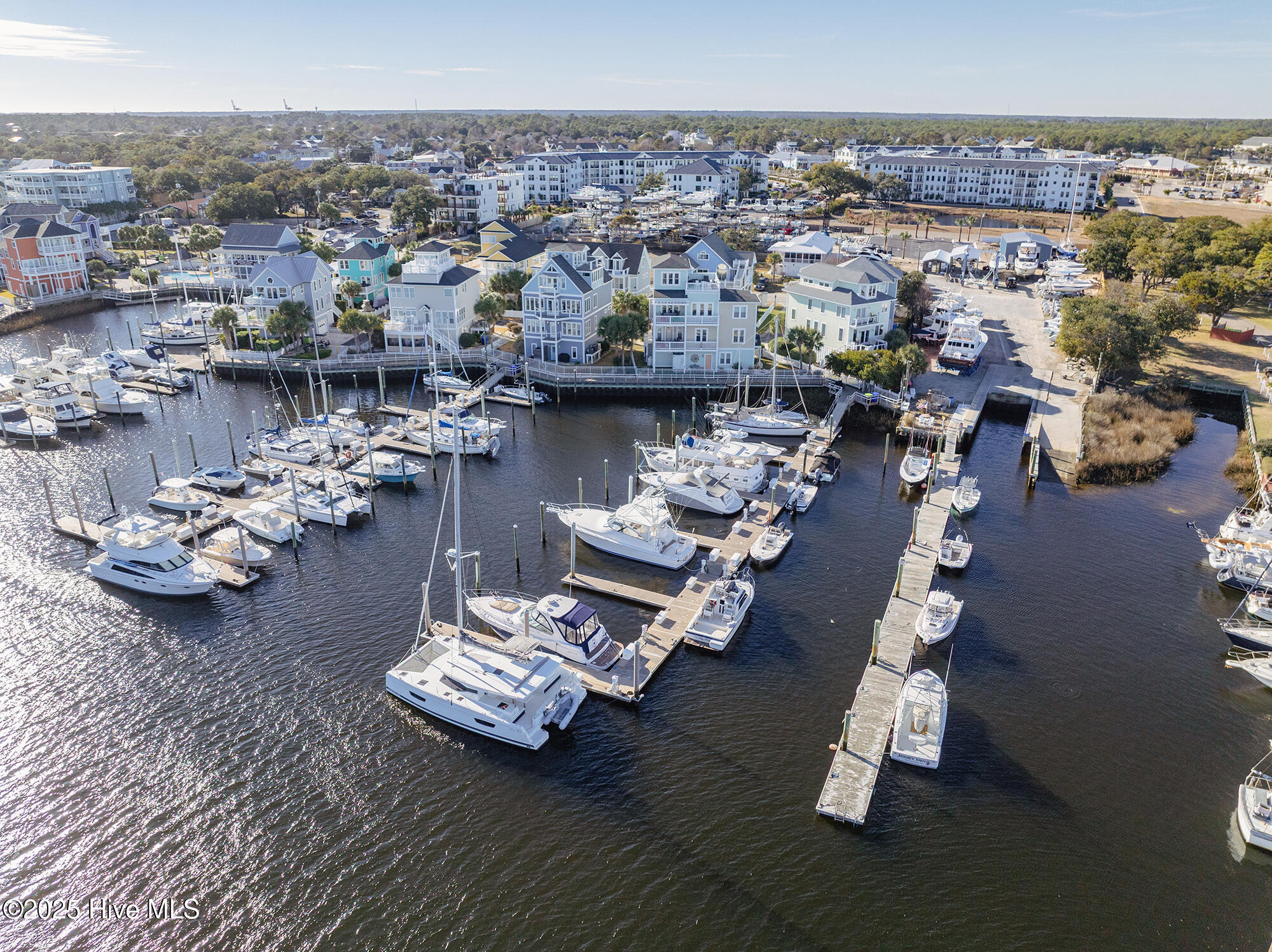 100542866 | Photo 40