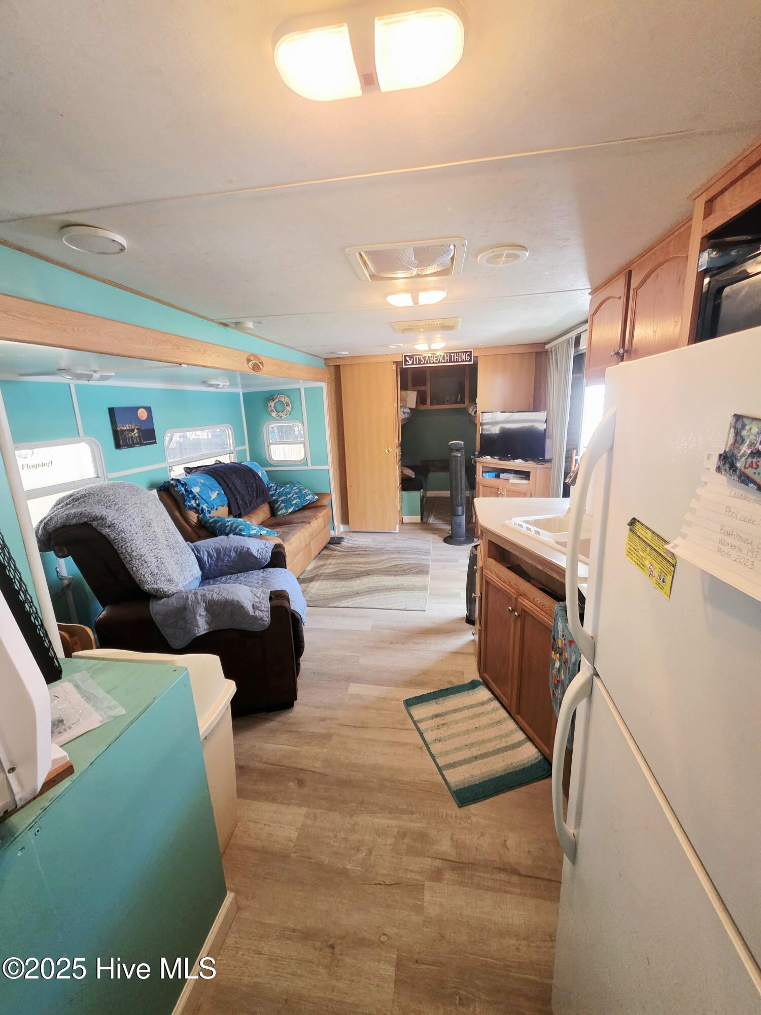 100495814 | Photo 13