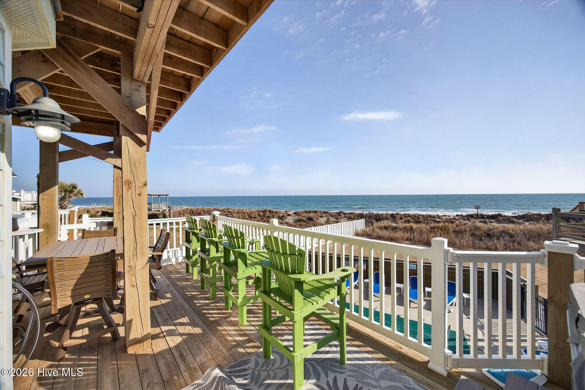 100552371 | Photo 30