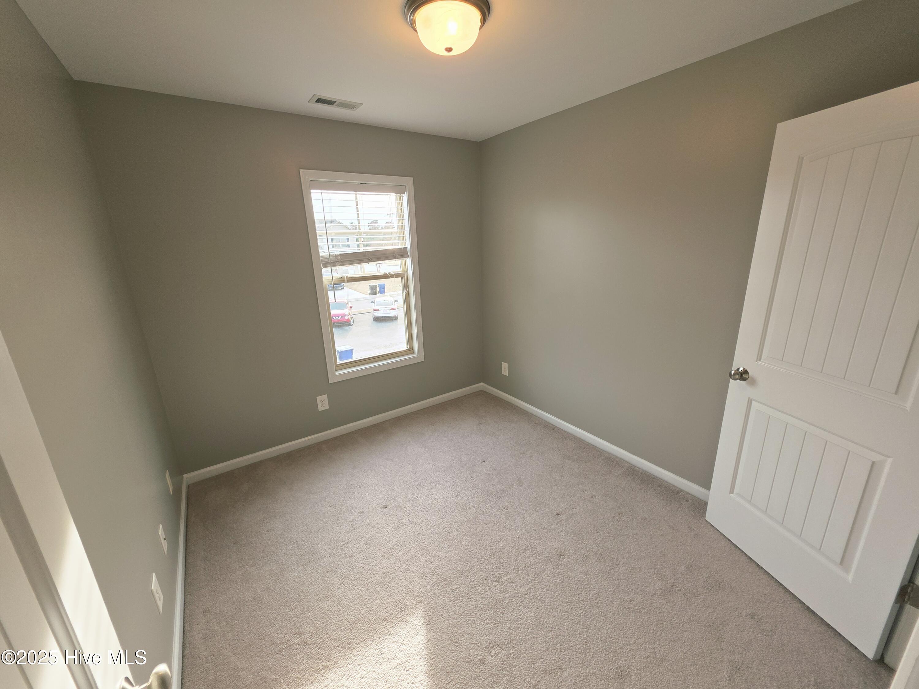 100545738 | Photo 21