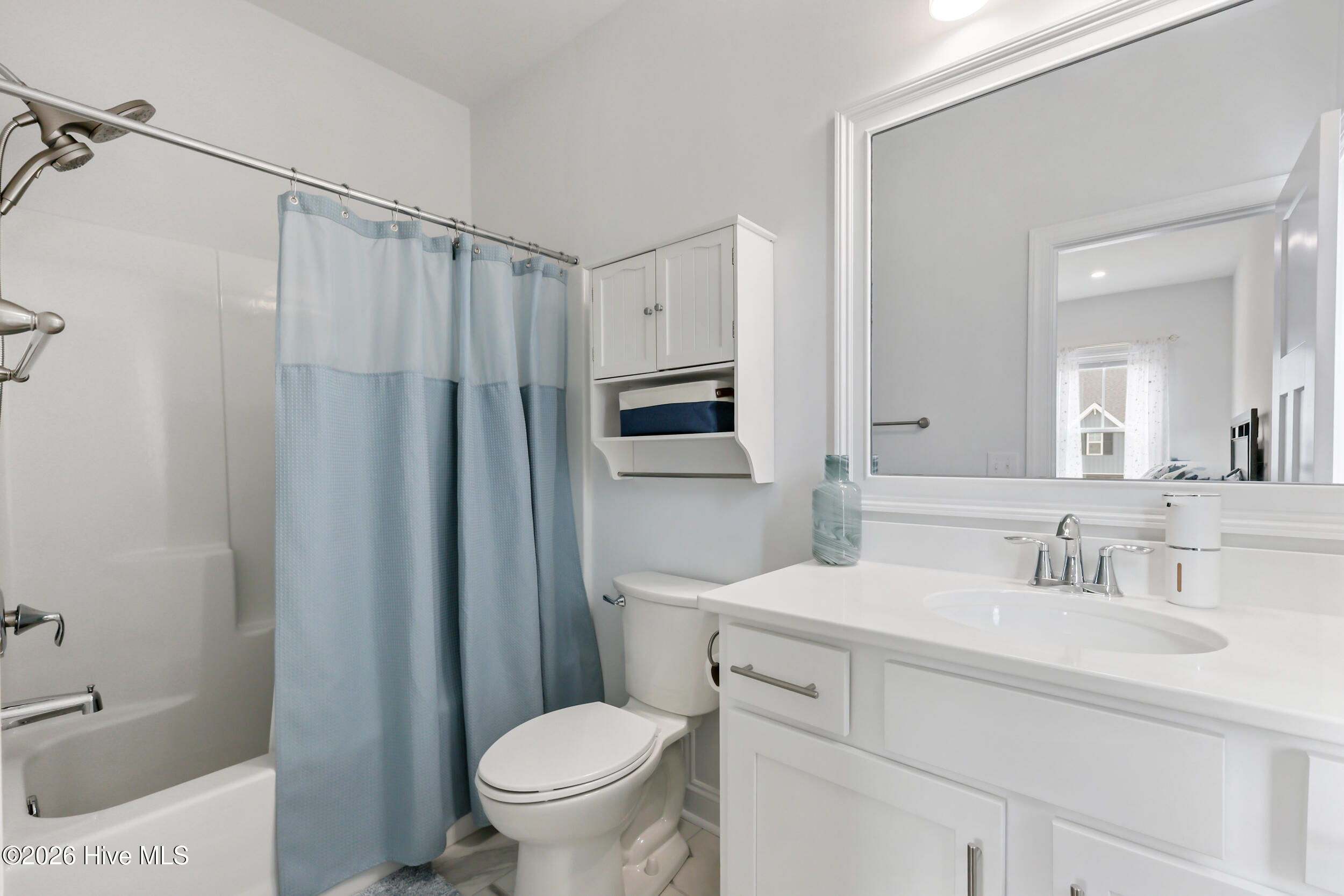 100569219 | Photo 29