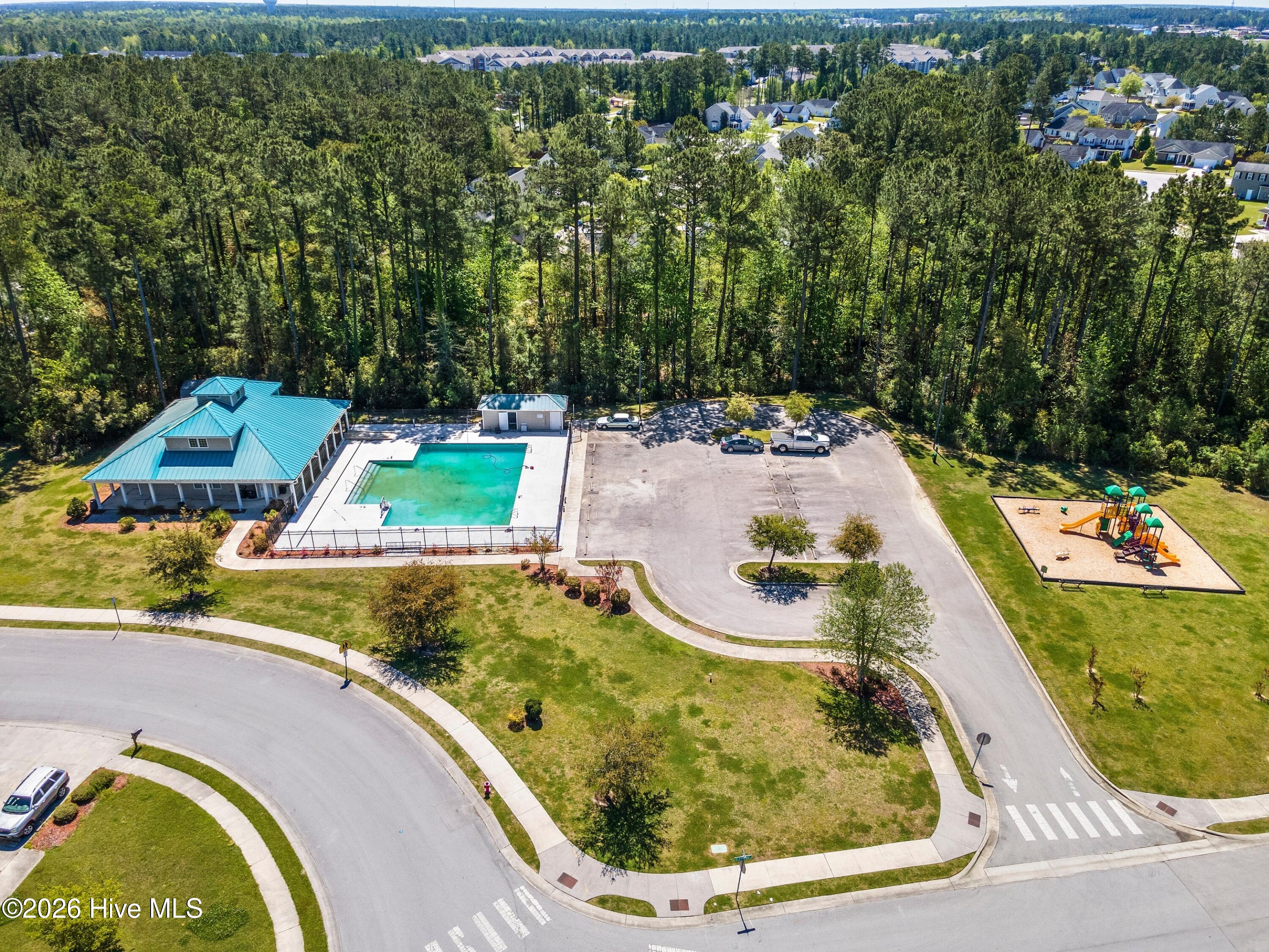 100561216 | Photo 44