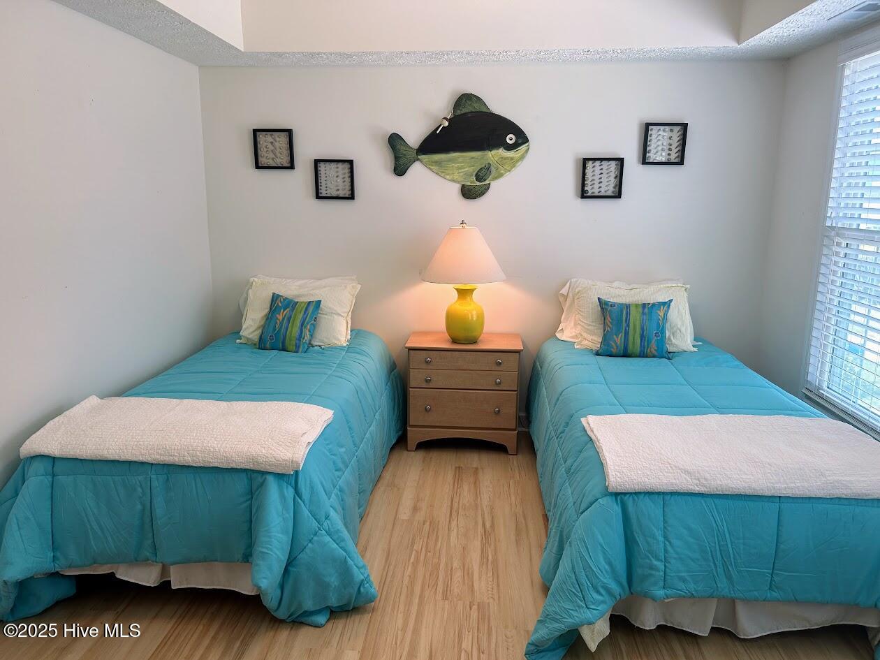 100527040 | Photo 16