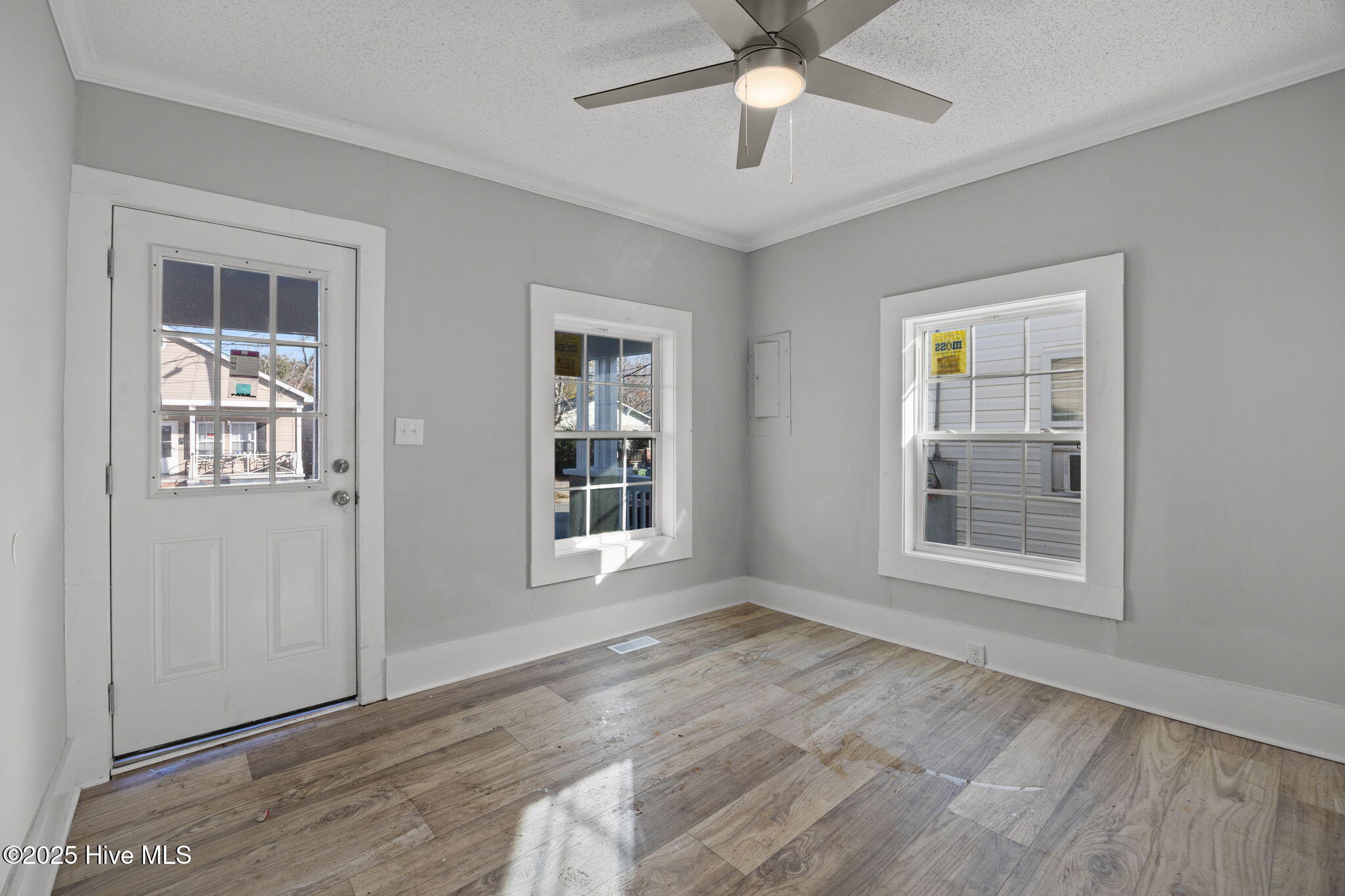 100545676 | Photo 17