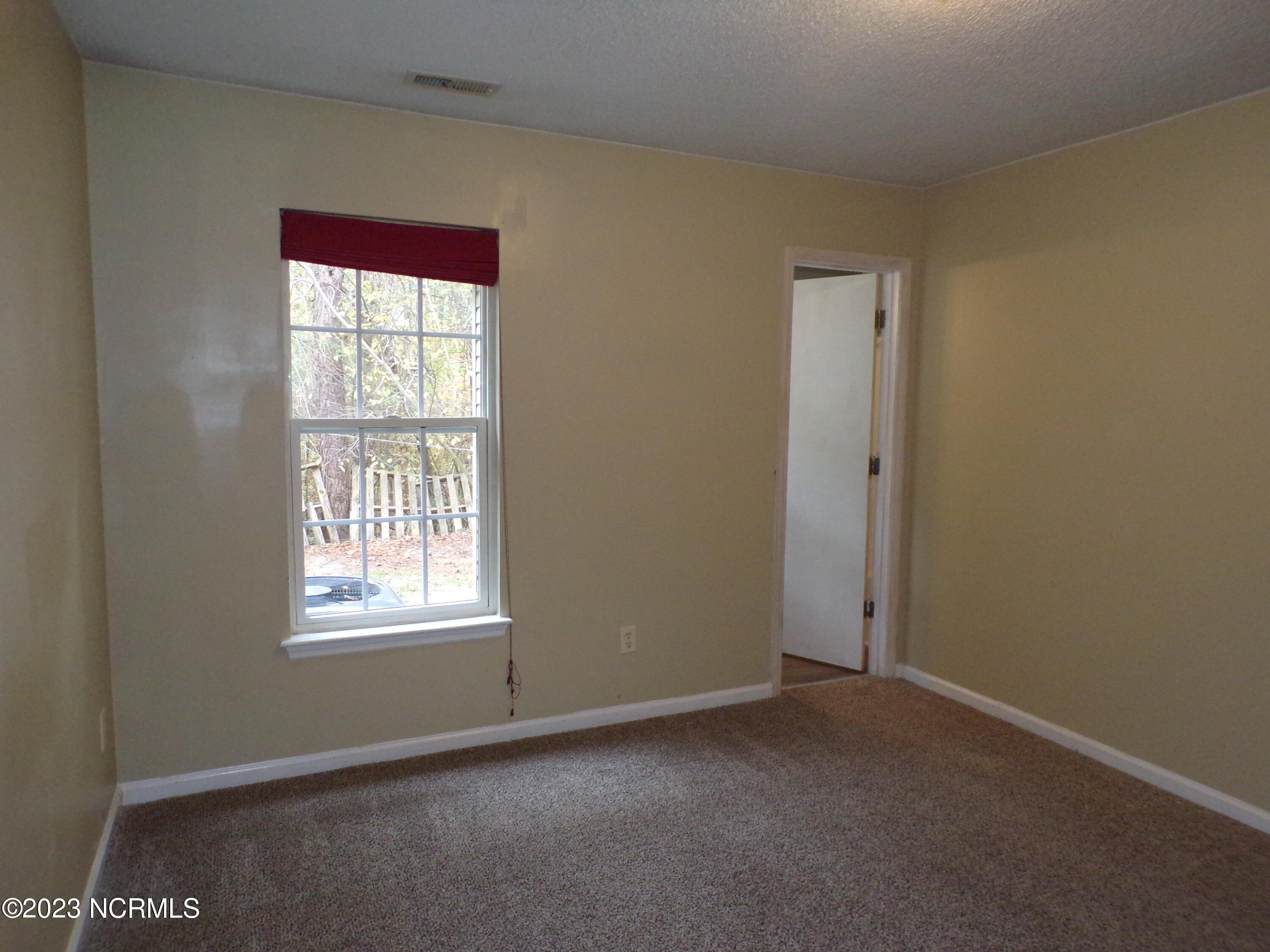 100547672 | Photo 19