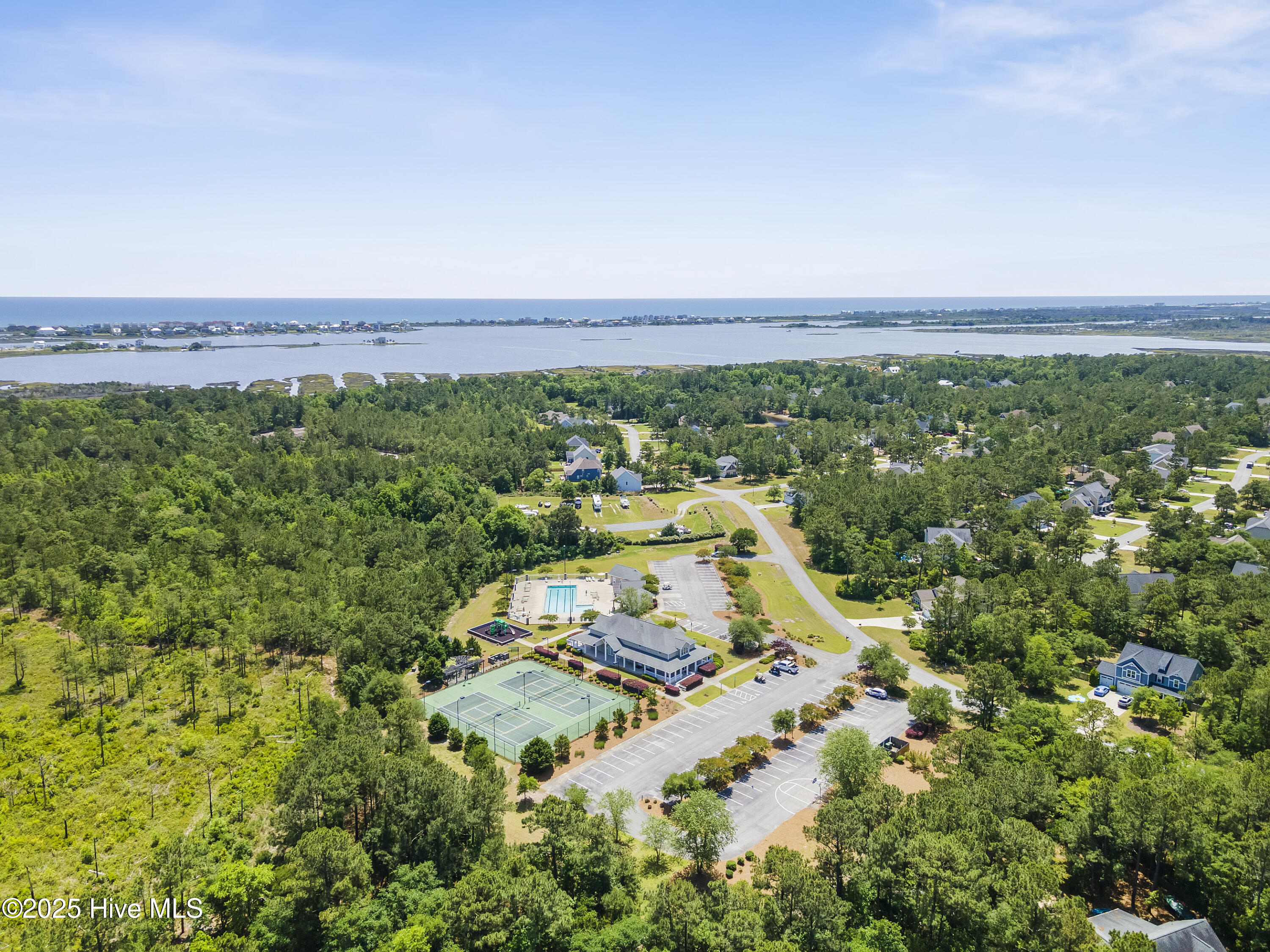 100506329 | Photo 65