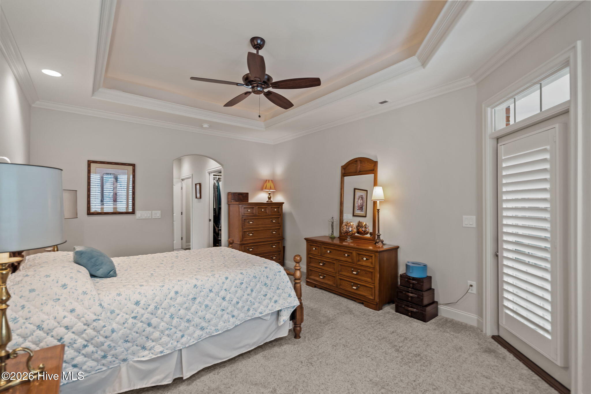 100565416 | Photo 39