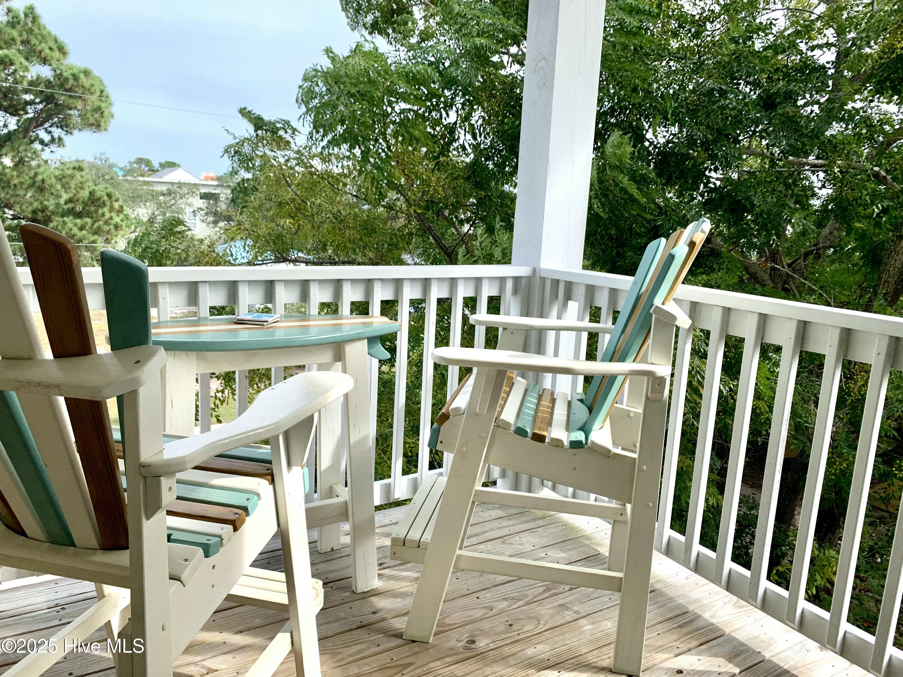 100536015 | Photo 35