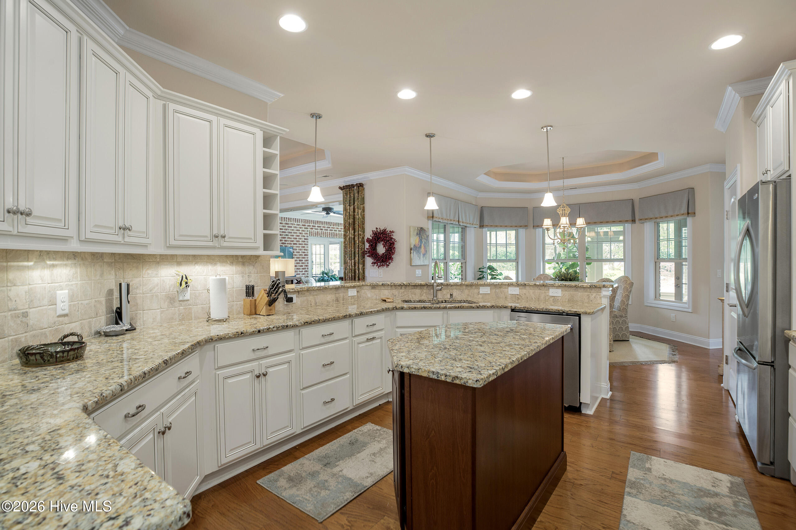 100563471 | Photo 17