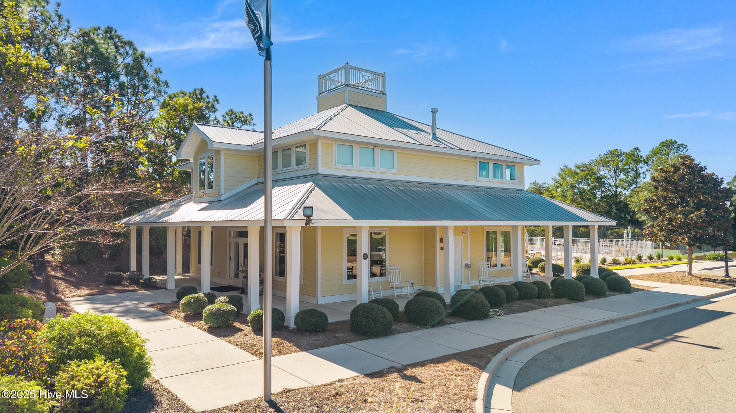 100539412 | Photo 35