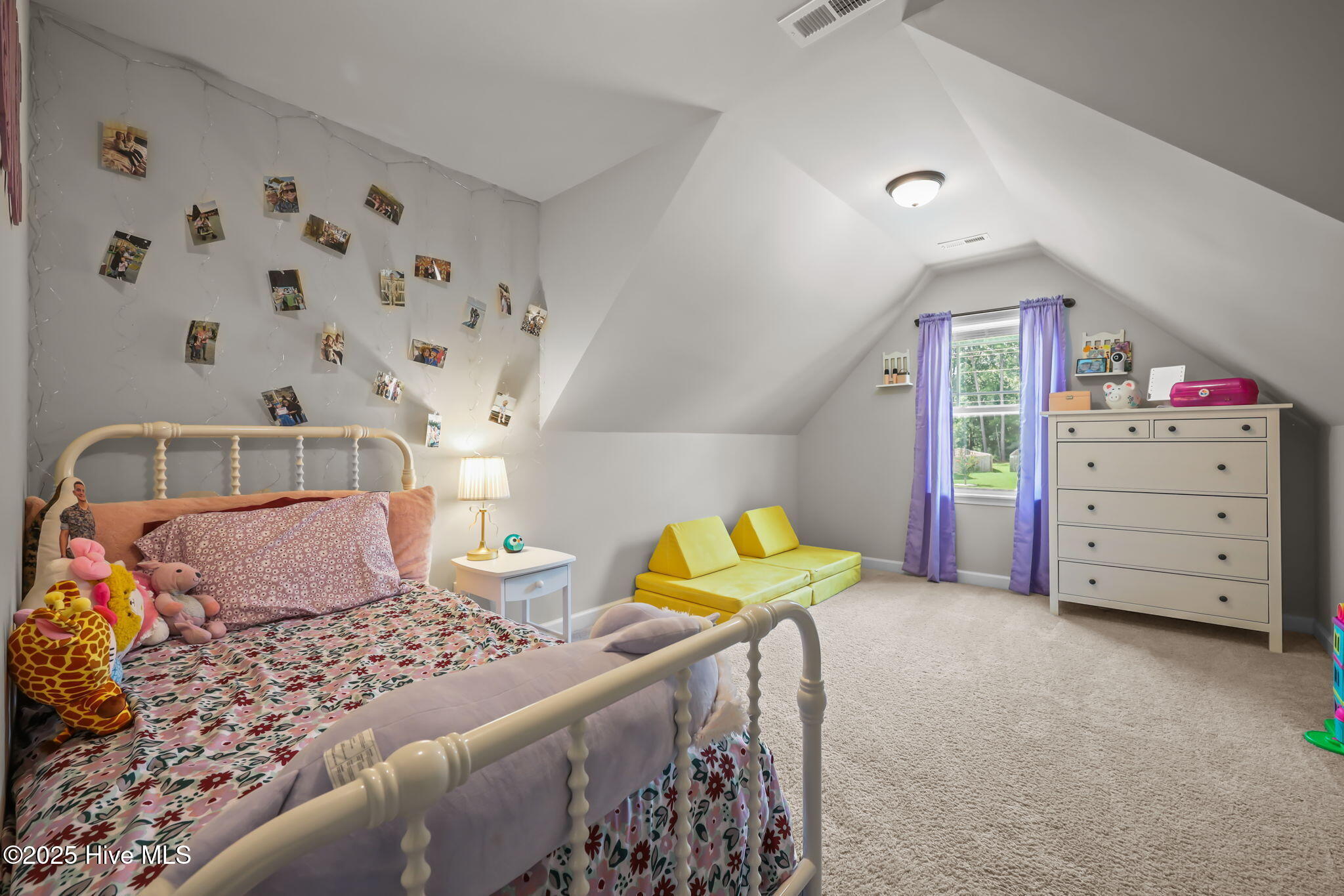 100525463 | Photo 27