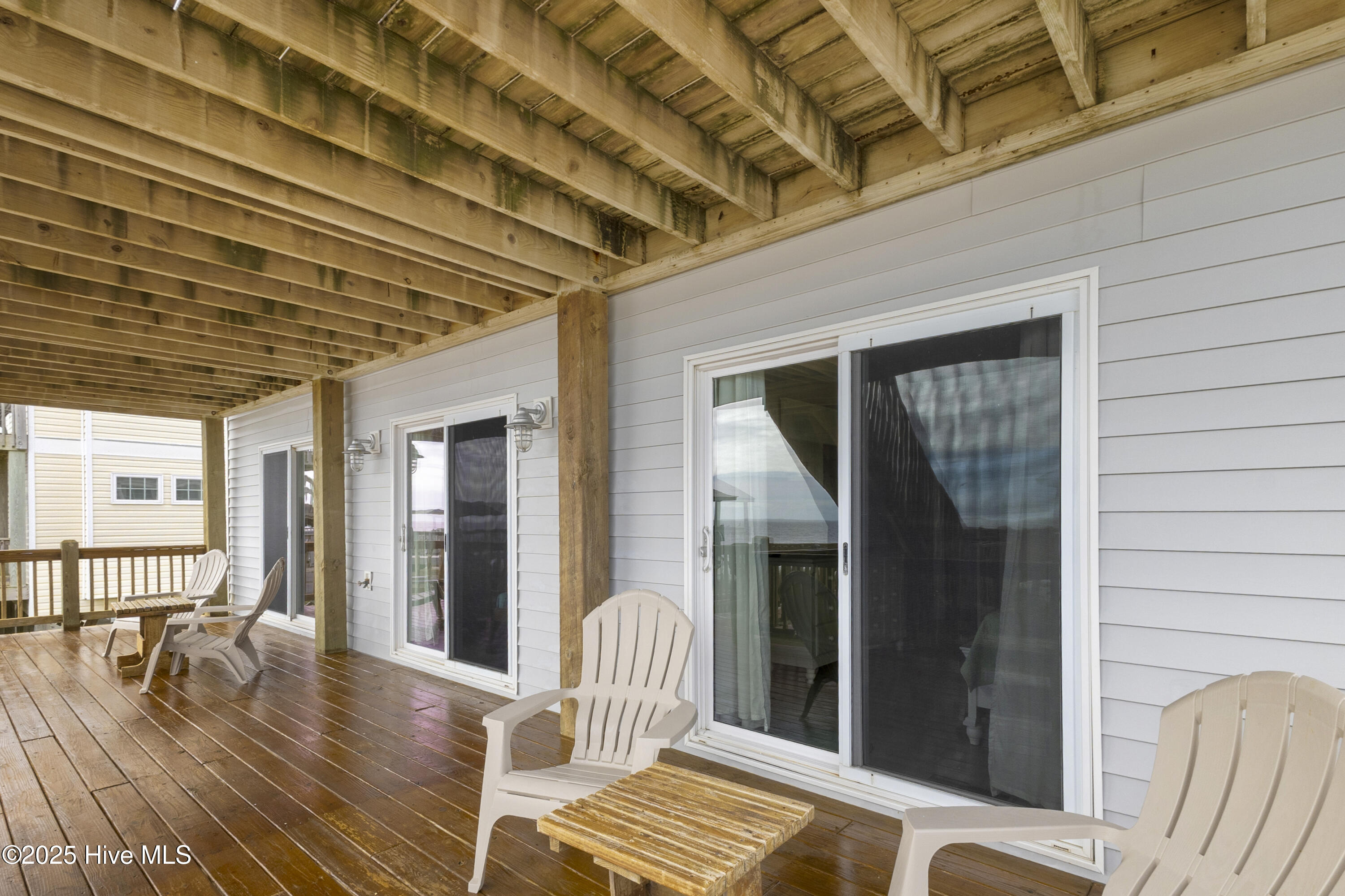 100557333 | Photo 63