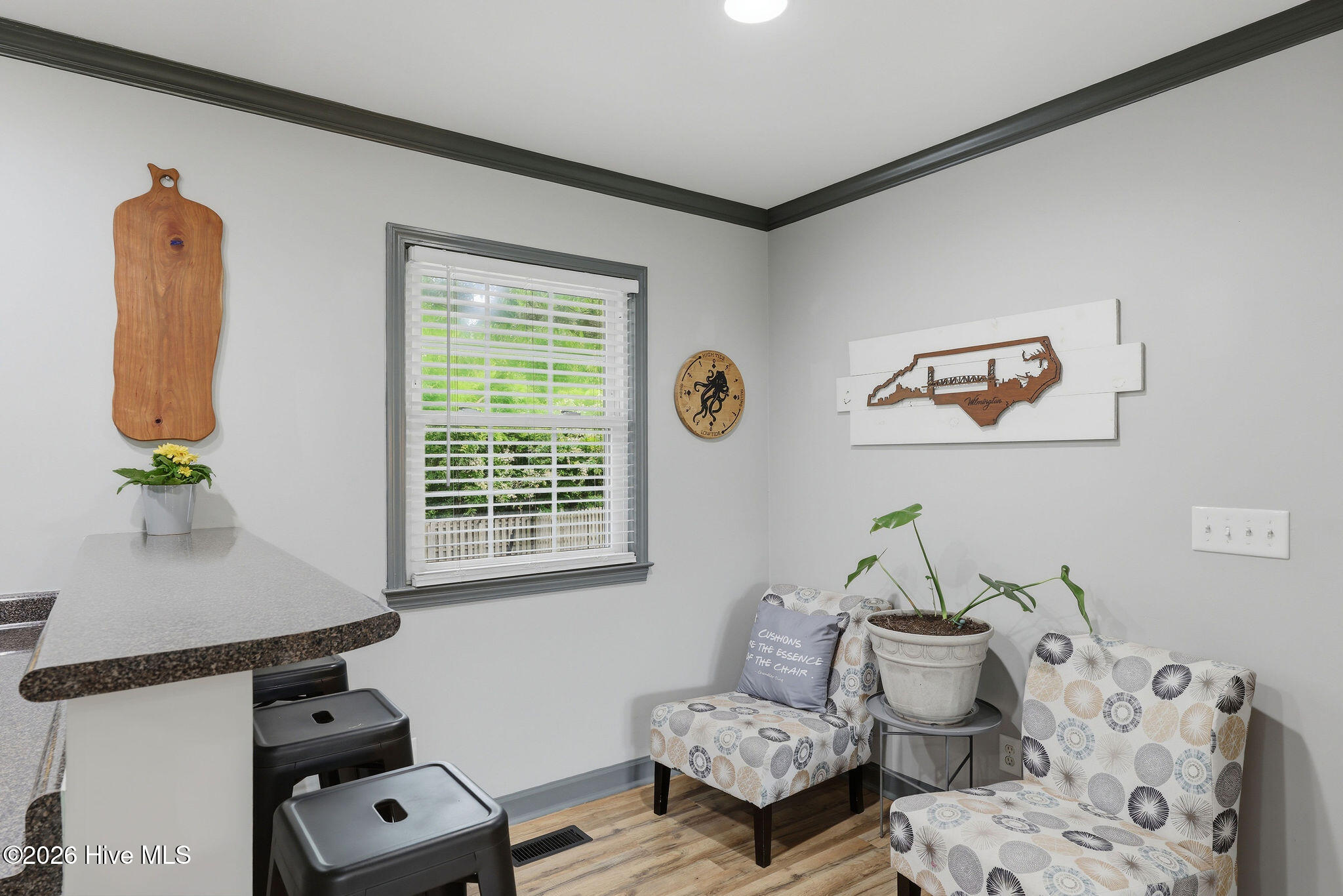 100570539 | Photo 18