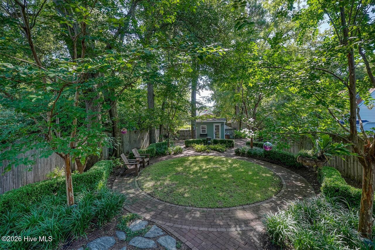 100560028 | Photo 47