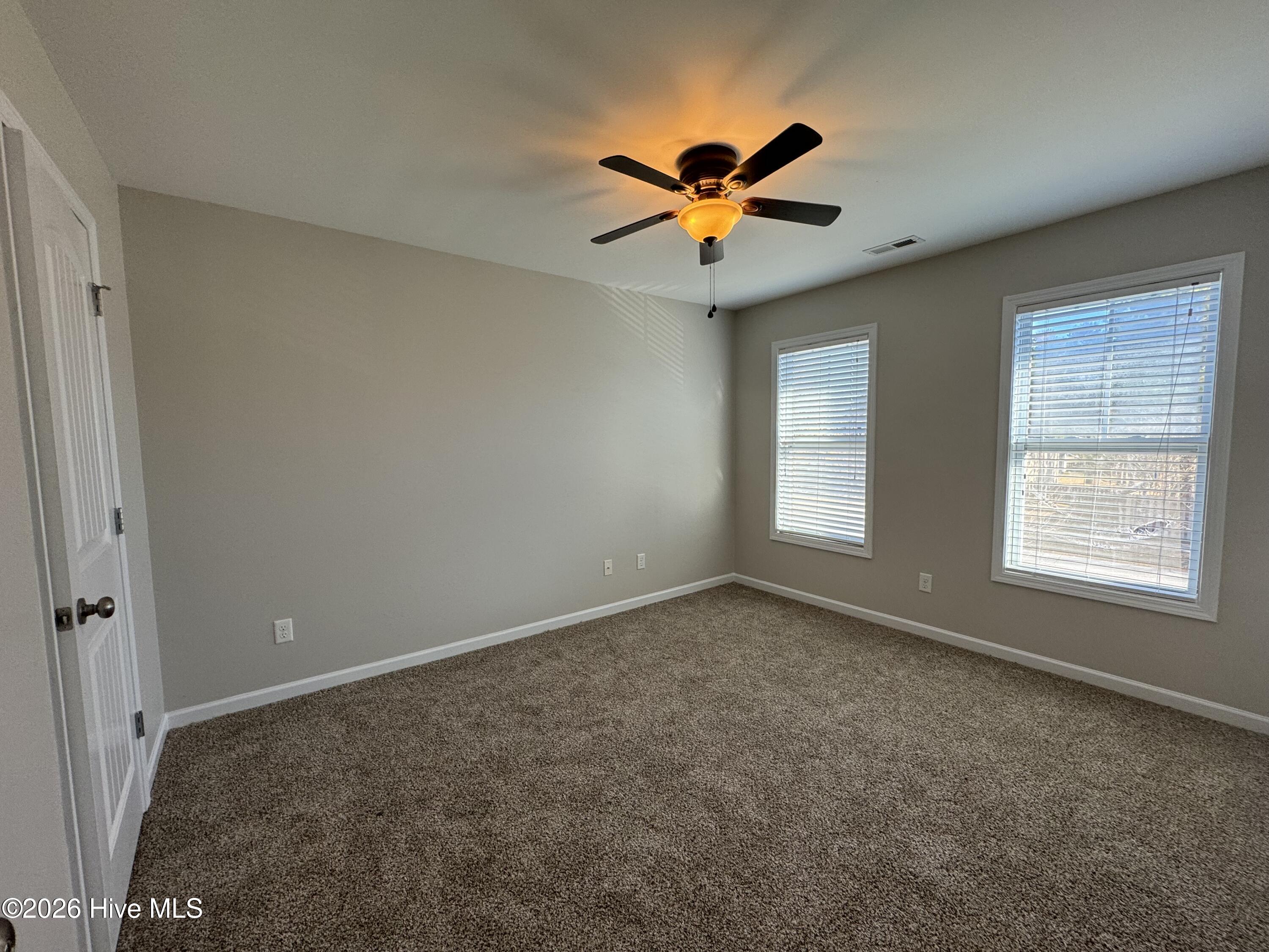 100549154 | Photo 30