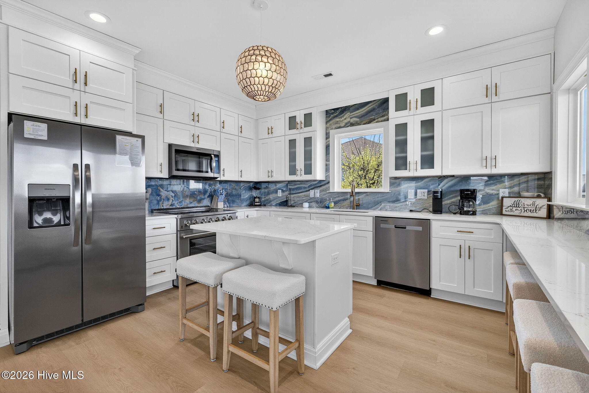 100565526 | Photo 10