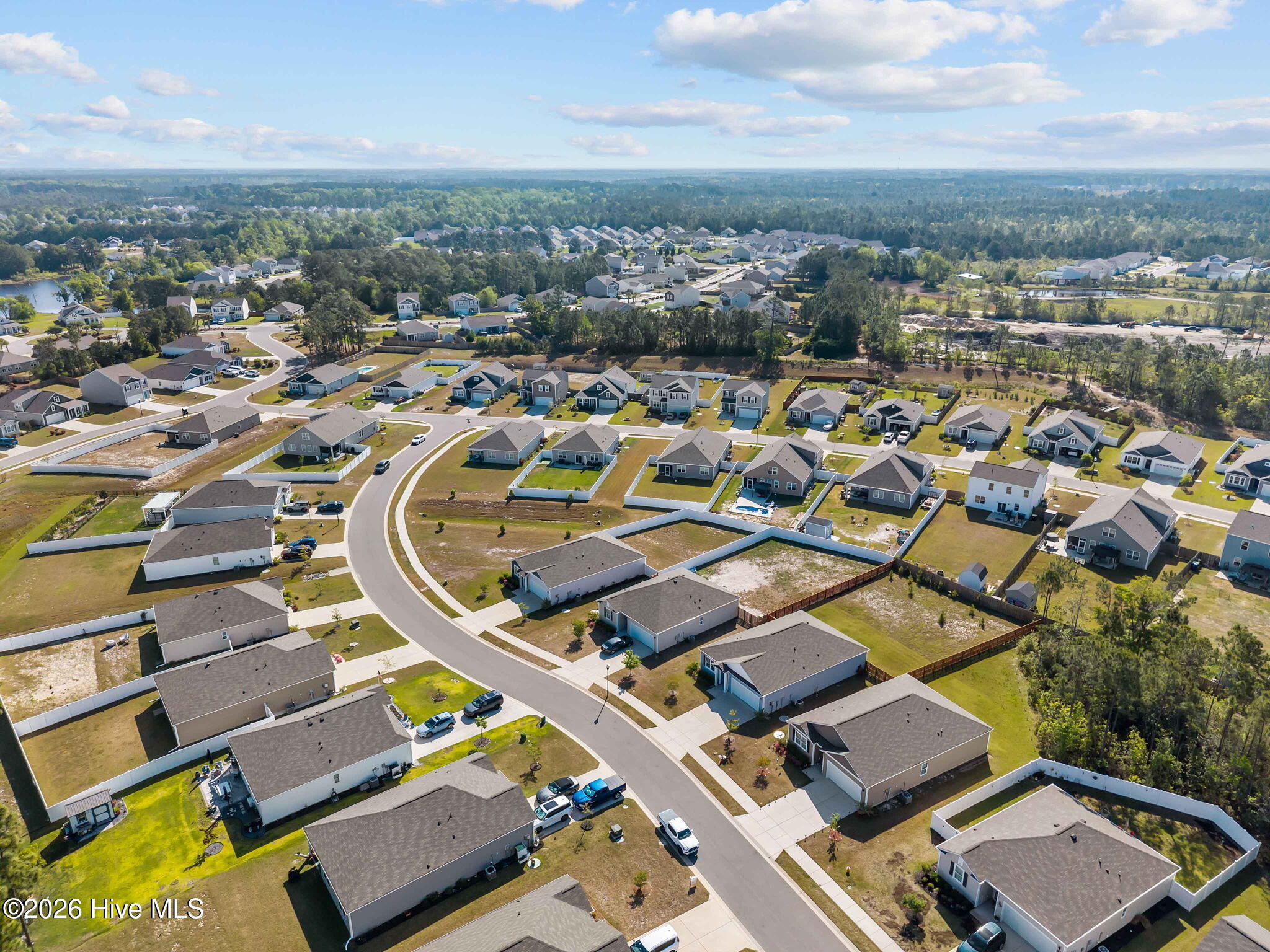 100569205 | Photo 44