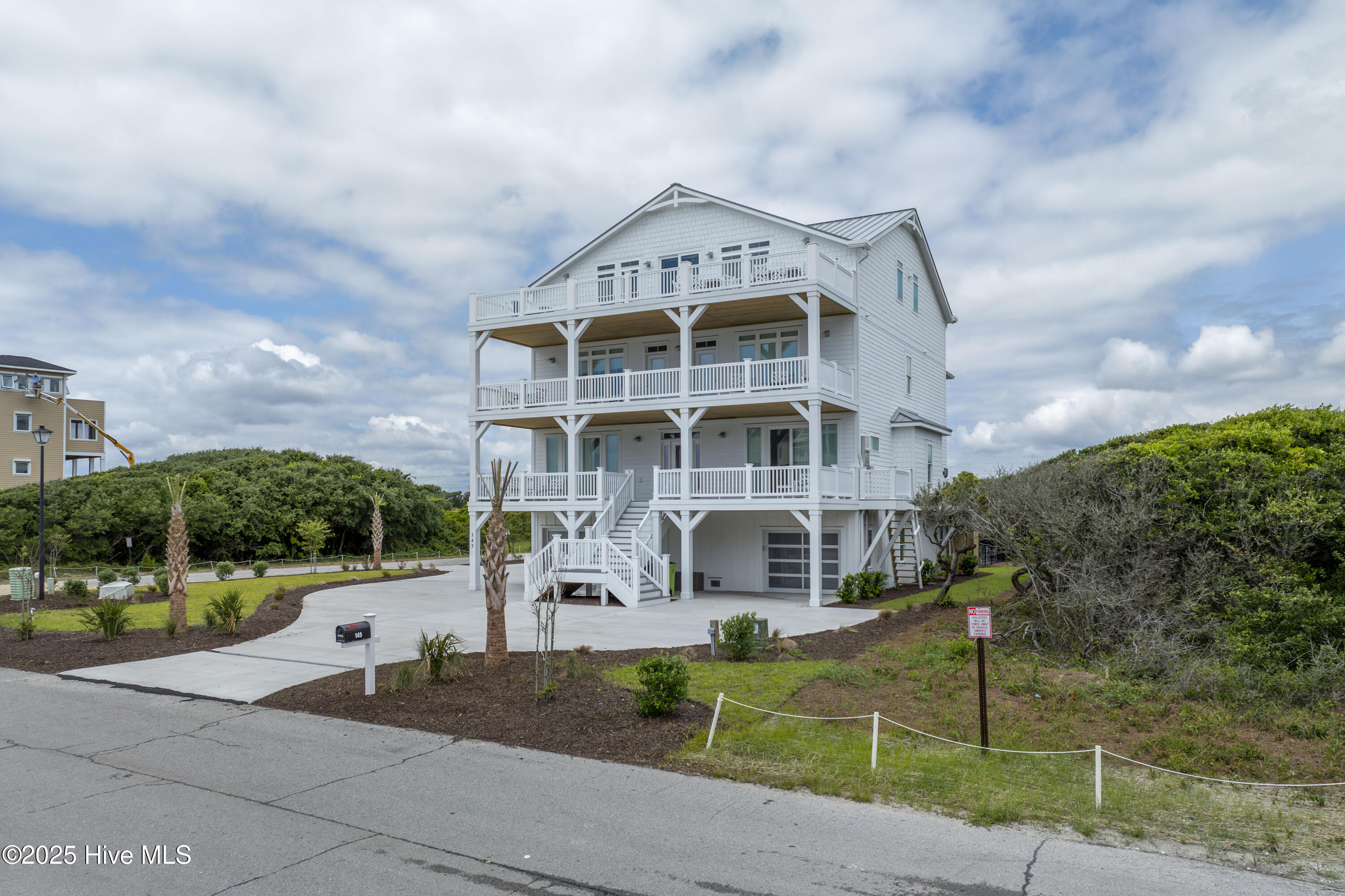 100510701 | Photo 92