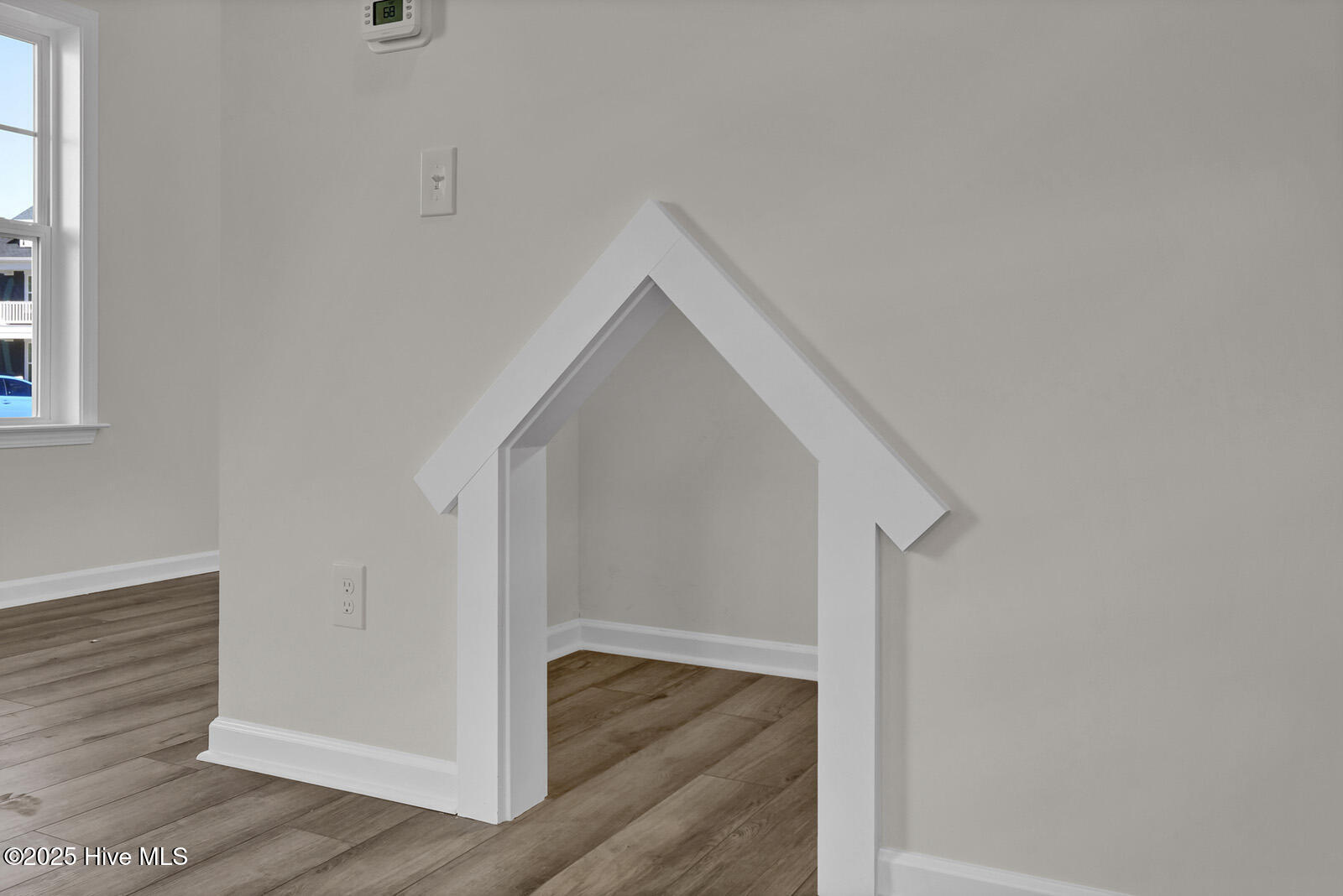 100551909 | Photo 12