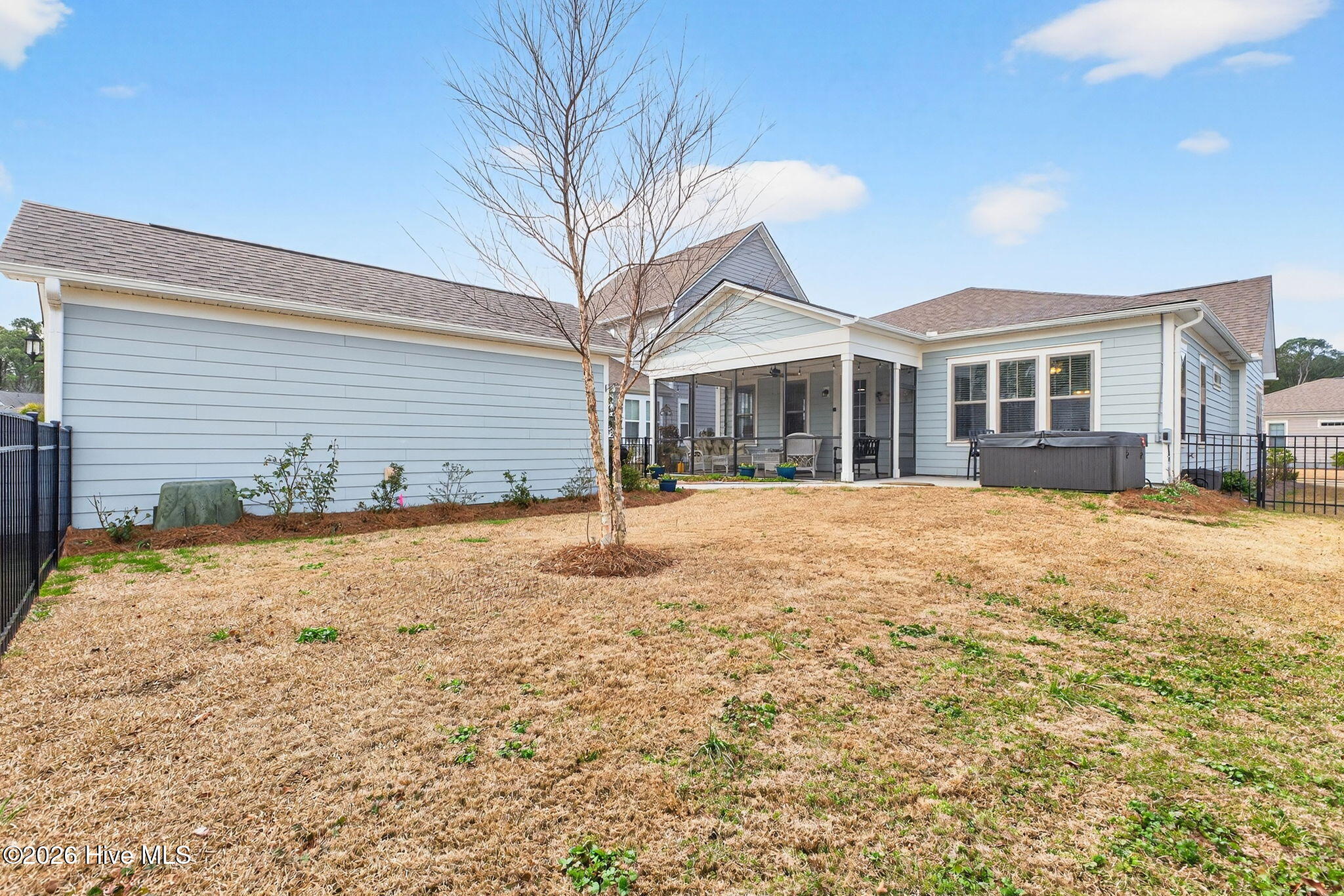 100553997 | Photo 39