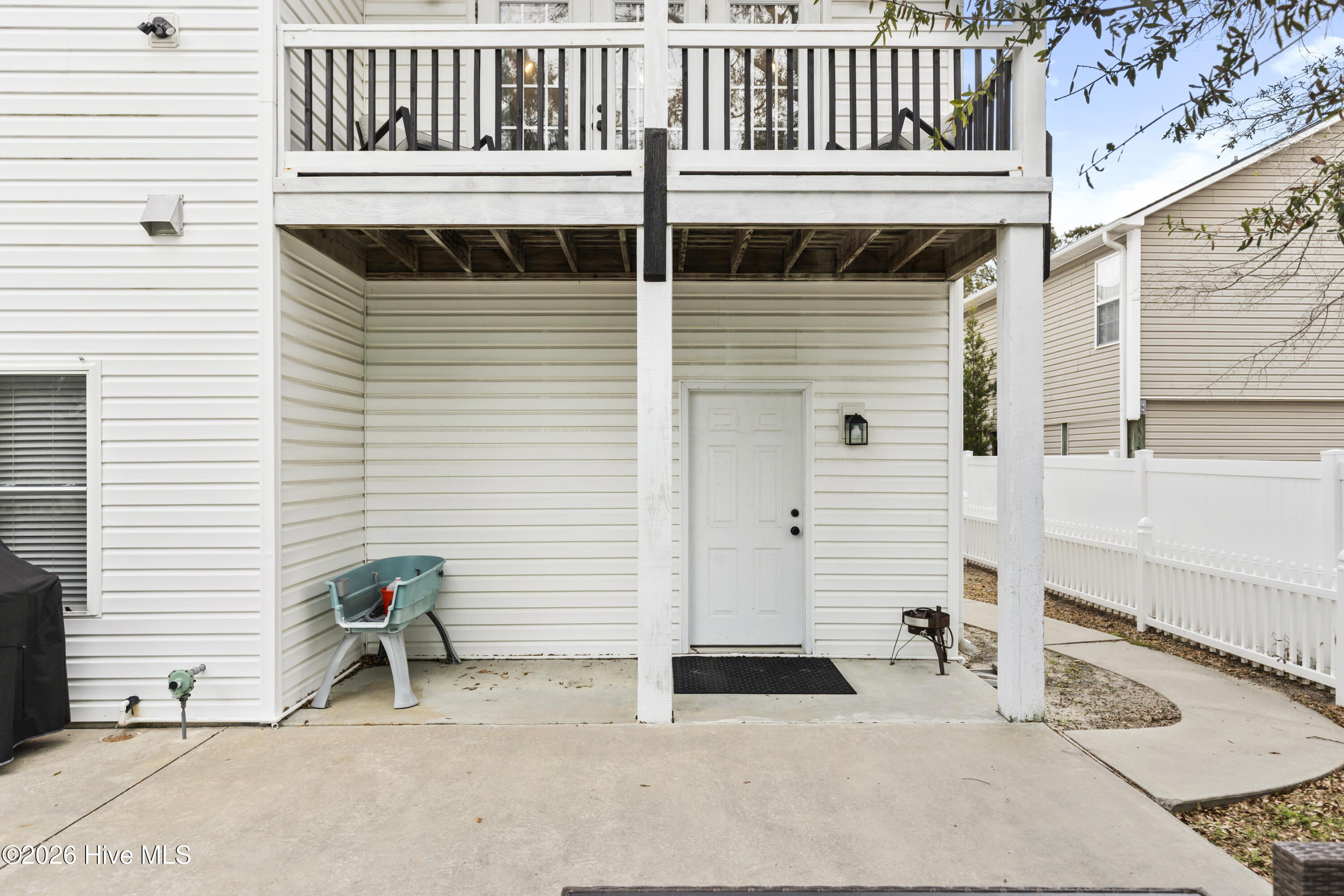 100551822 | Photo 57