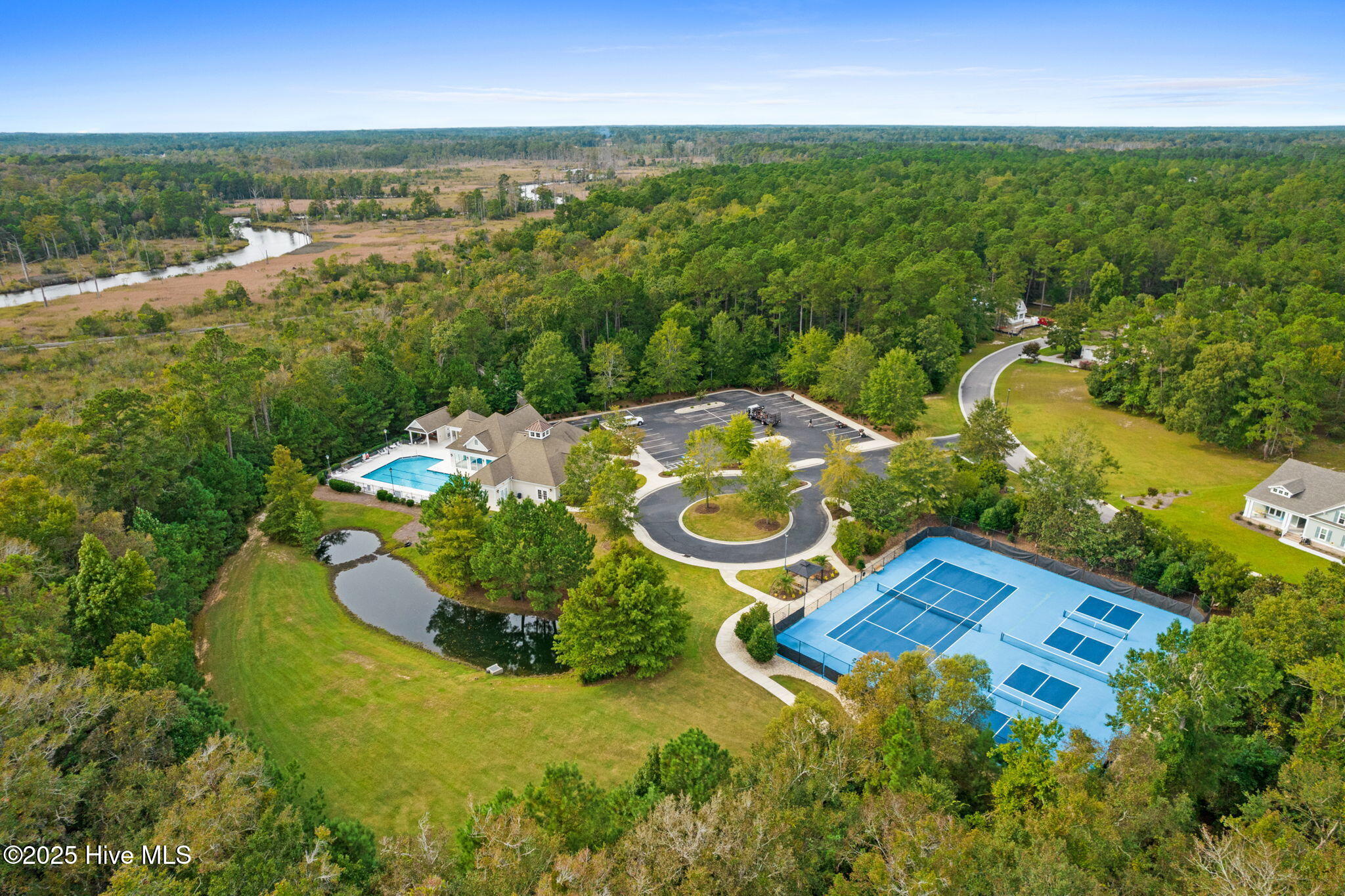 100546300 | Photo 55