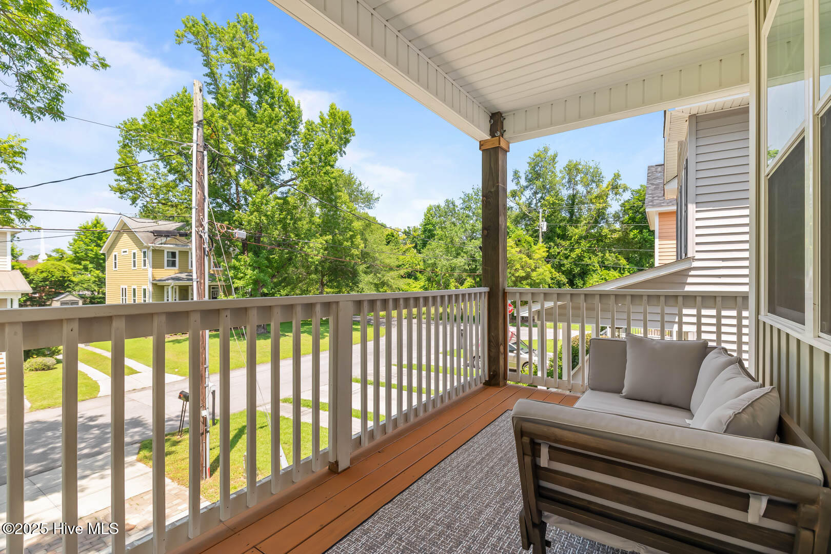 100516062 | Photo 11