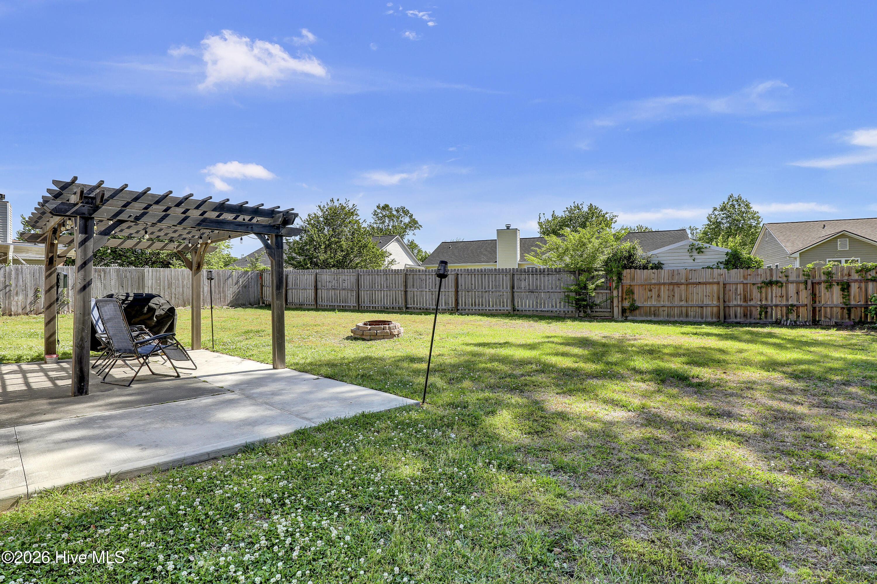 100568979 | Photo 27