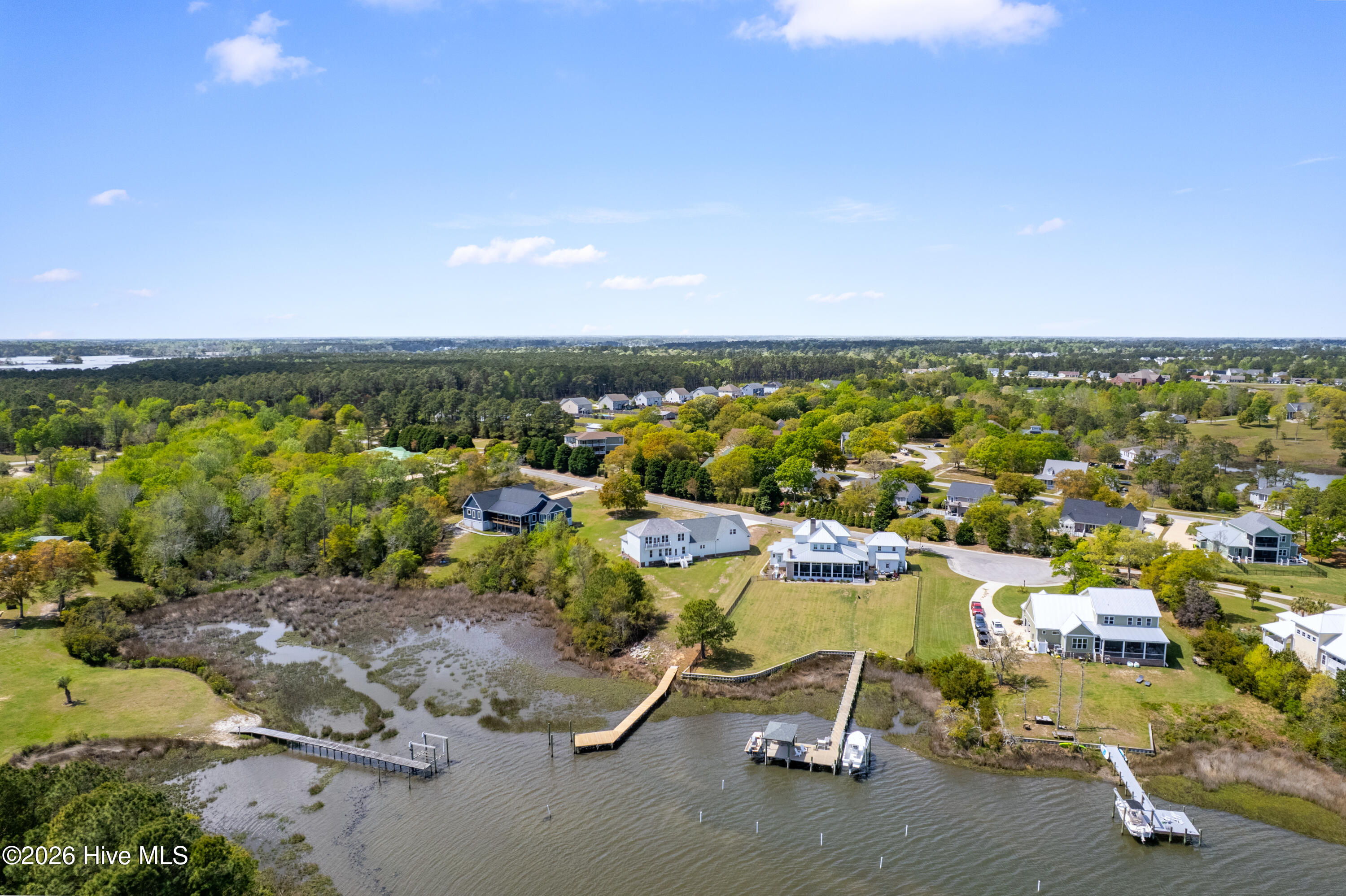 100569941 | Photo 63