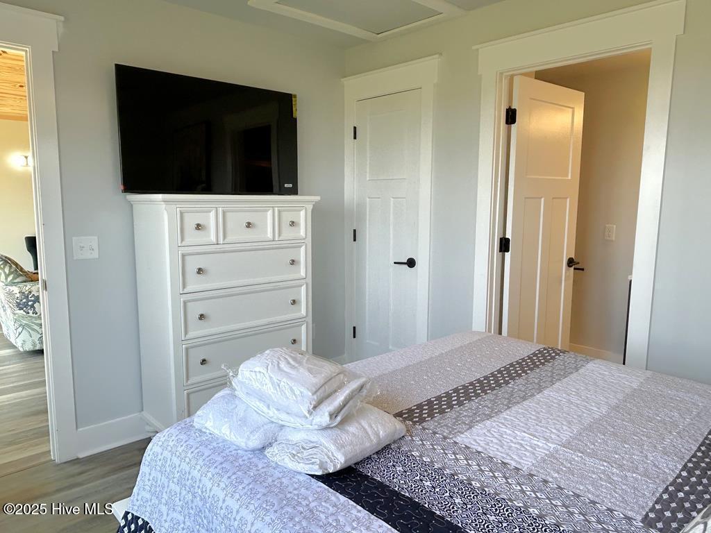 100533817 | Photo 46