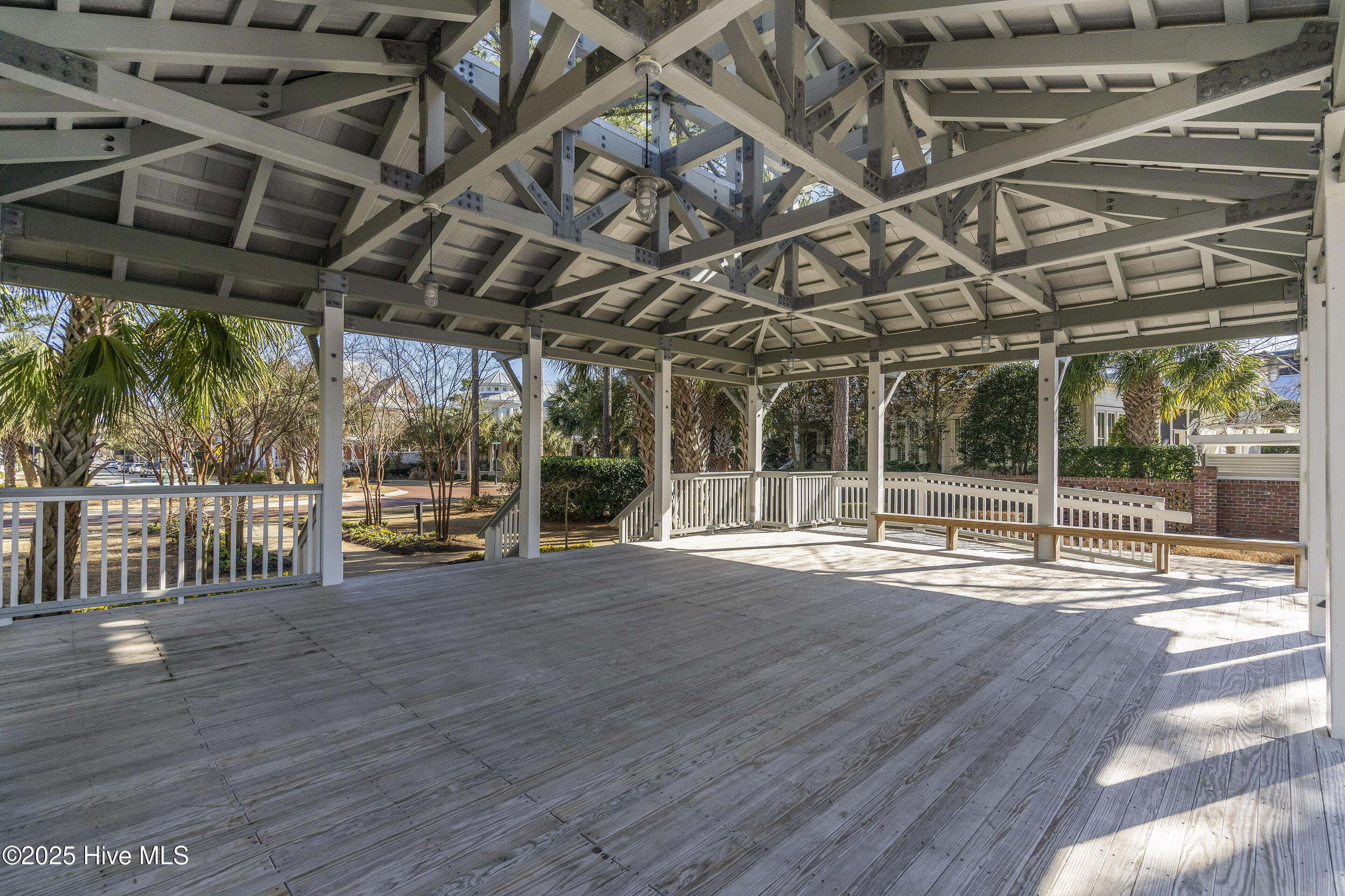 100537551 | Photo 69