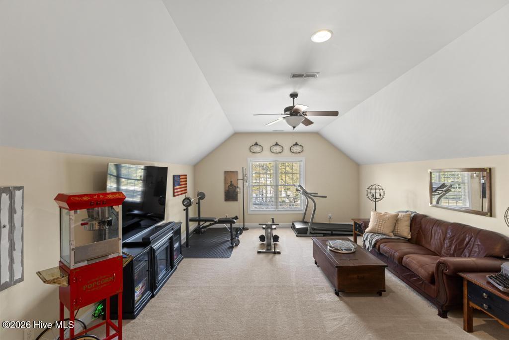 100570572 | Photo 32