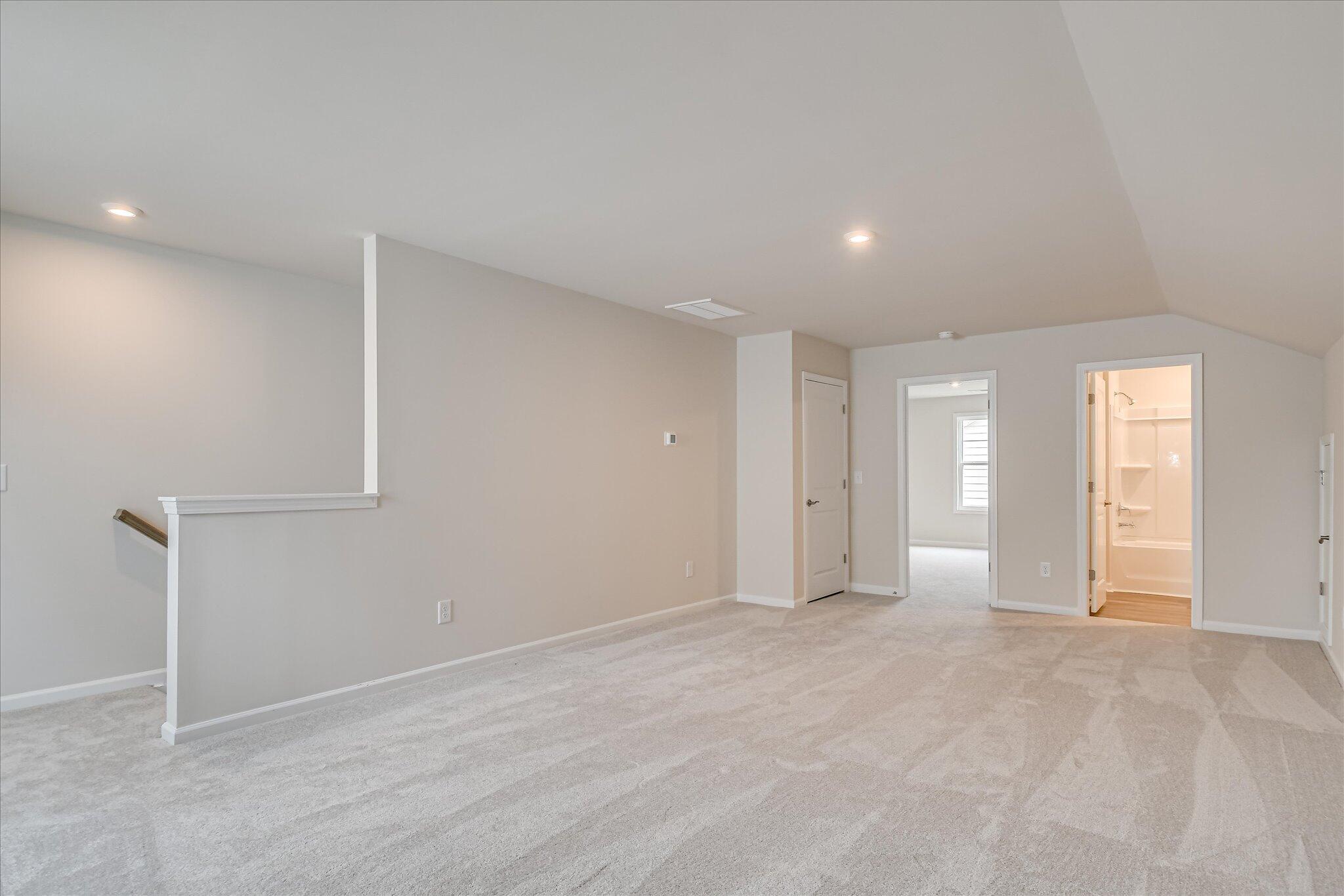 Upper Flex/Media Room