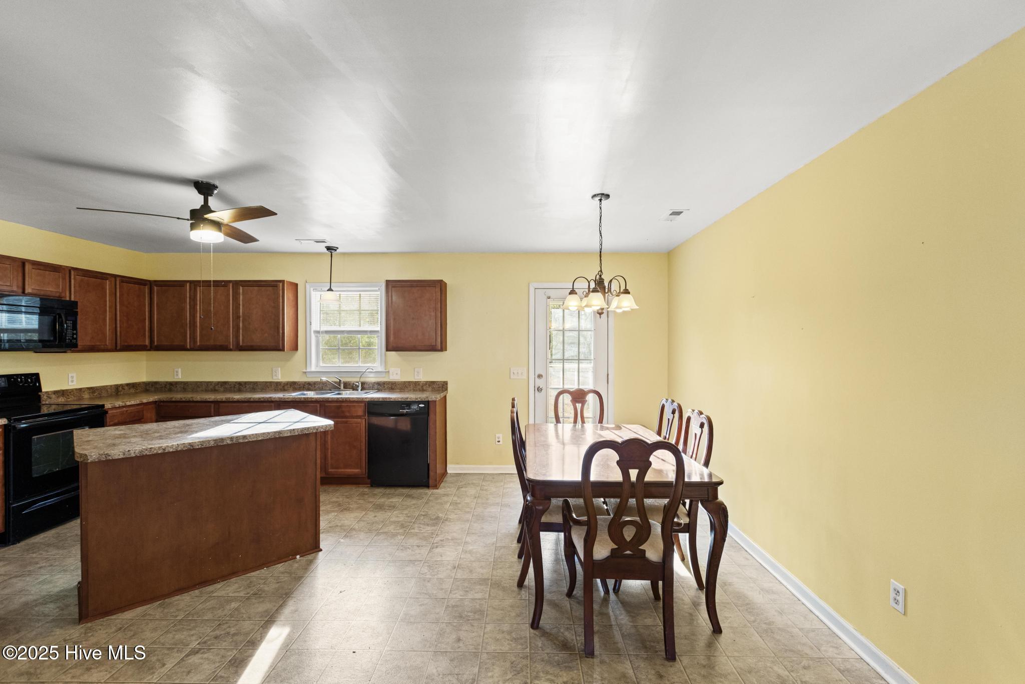 202 Scout Lane, Chinquapin, NC 28521 – photo 14: 425A9364