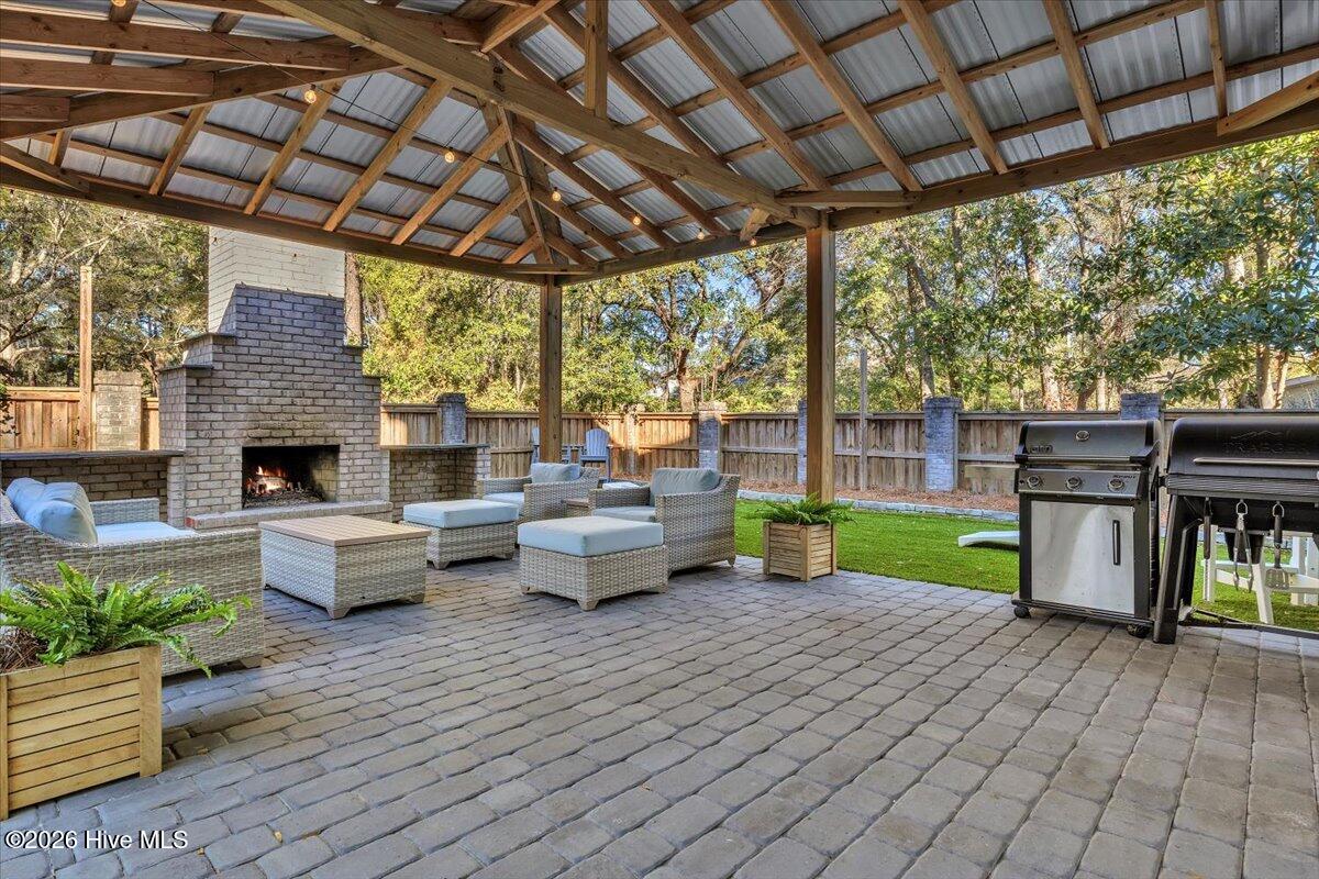 100551826 | Photo 56