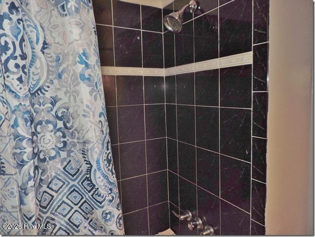 49 _ Upstairs Bathroom