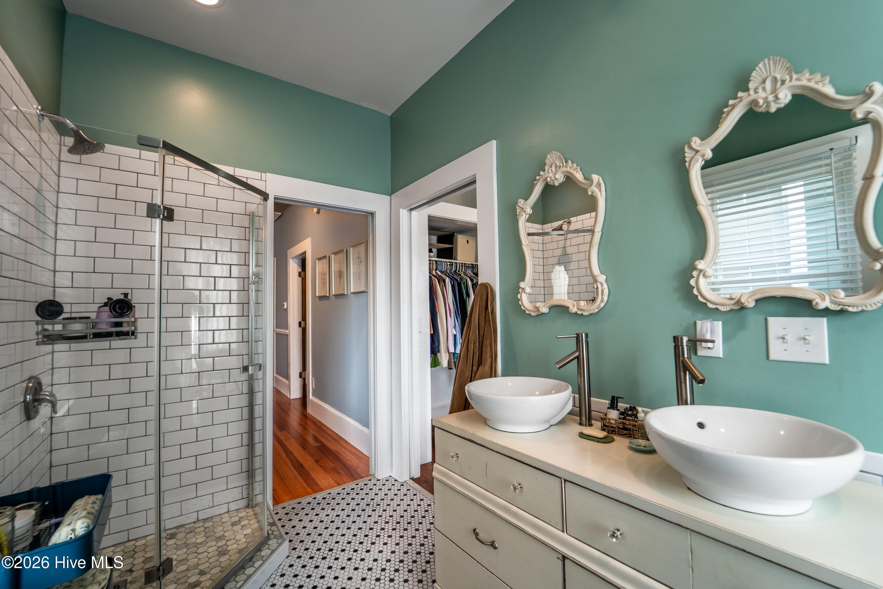 100559756 | Photo 20